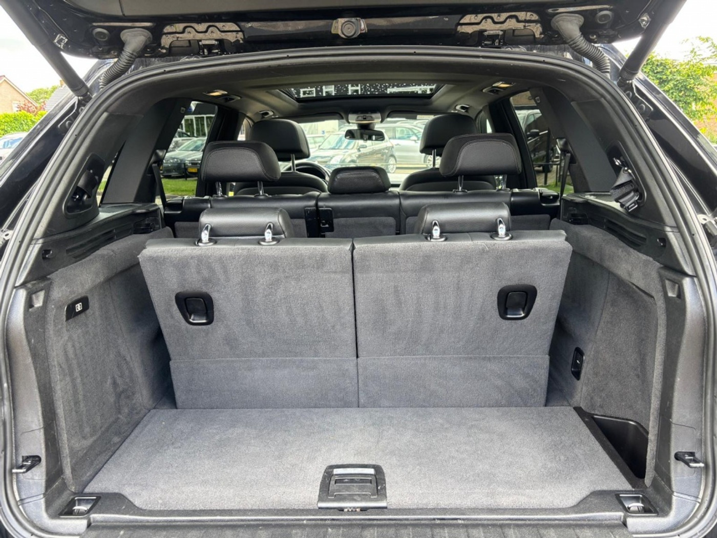 Foto van BMW X5 M50d