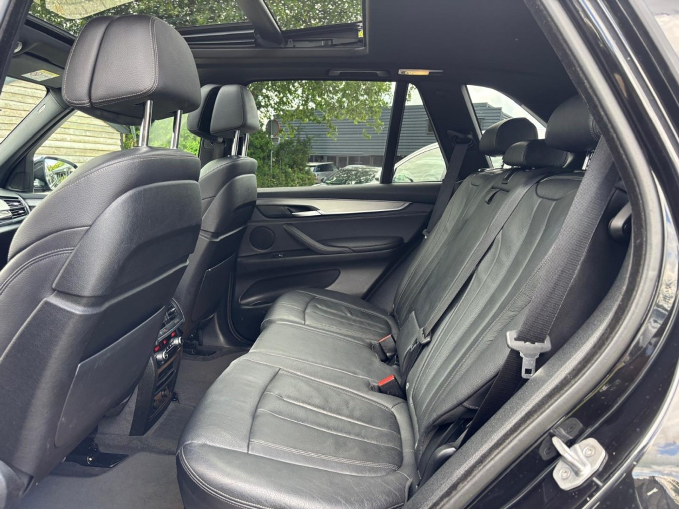 Foto van BMW X5 M50d