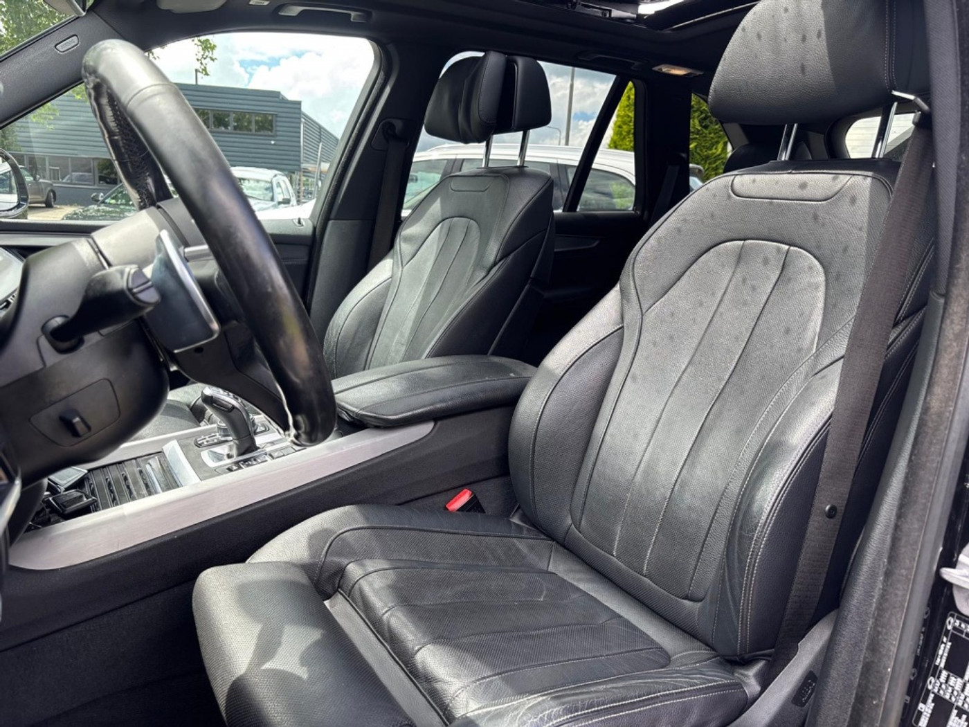 Foto van BMW X5 M50d