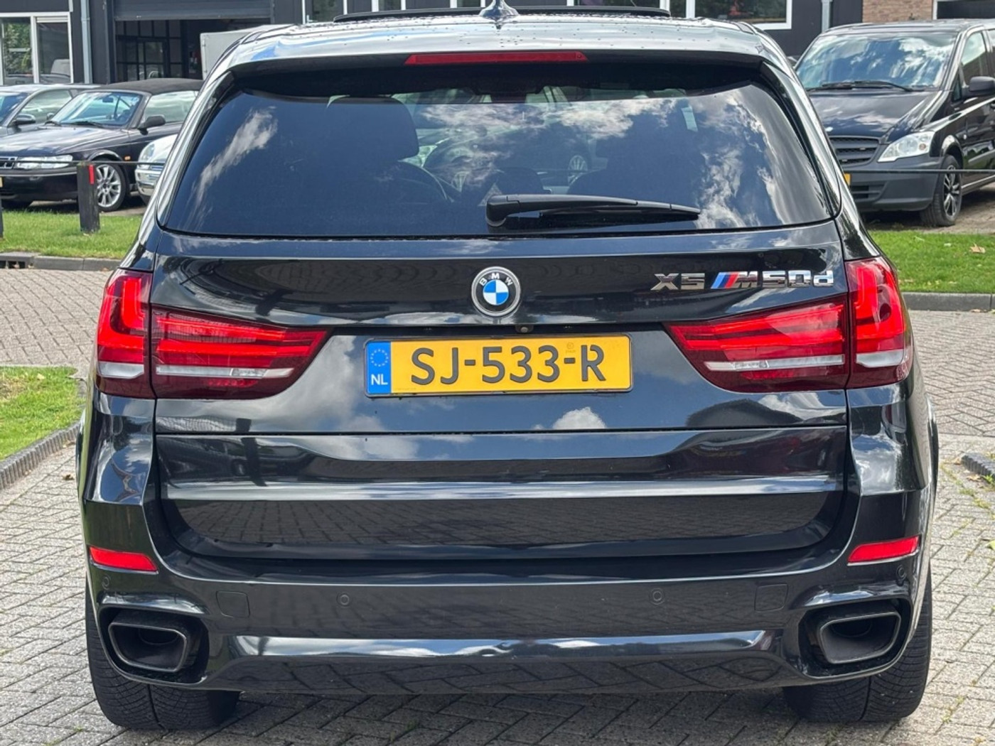 Foto van BMW X5 M50d