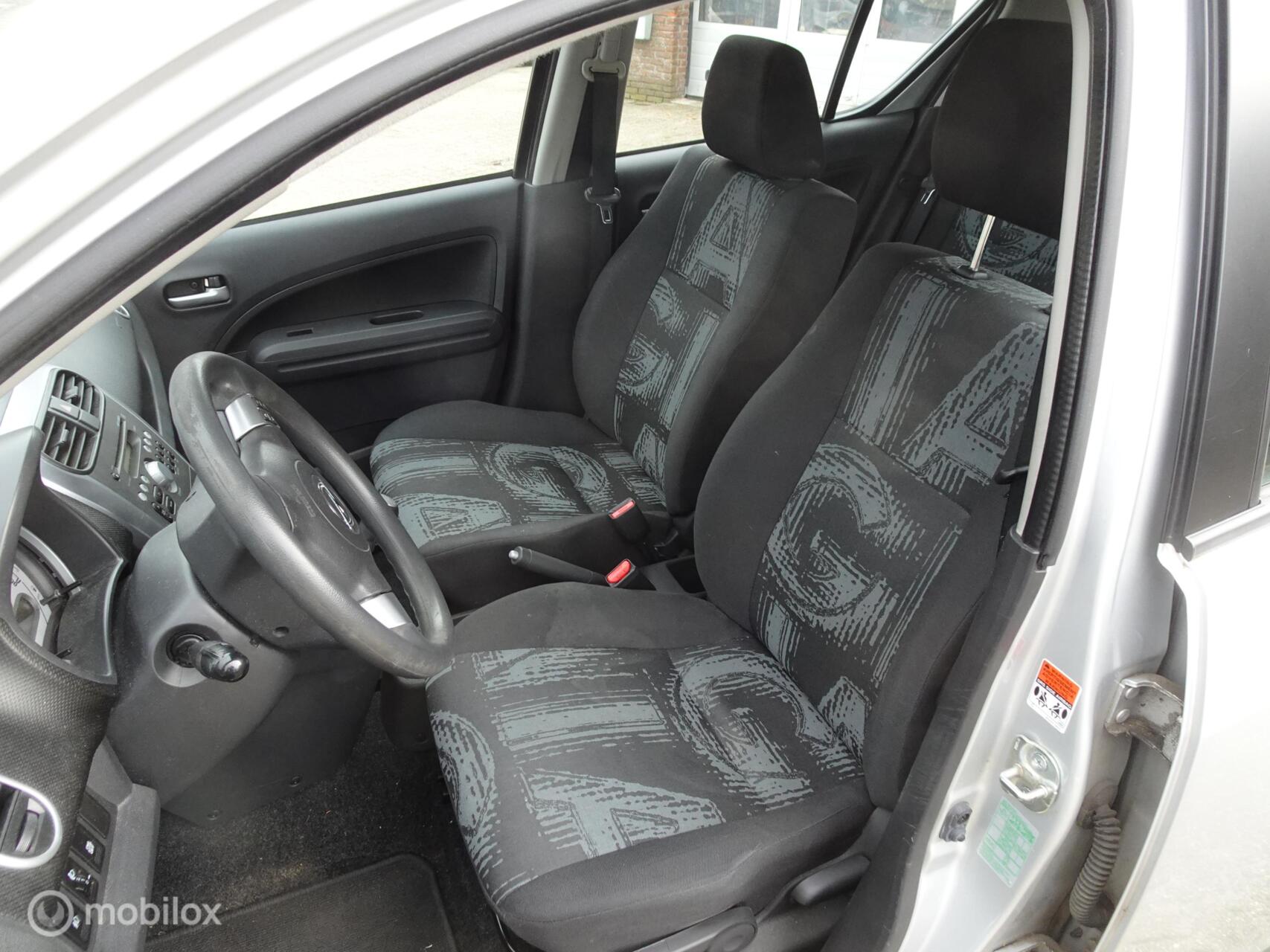 Foto van Opel Agila