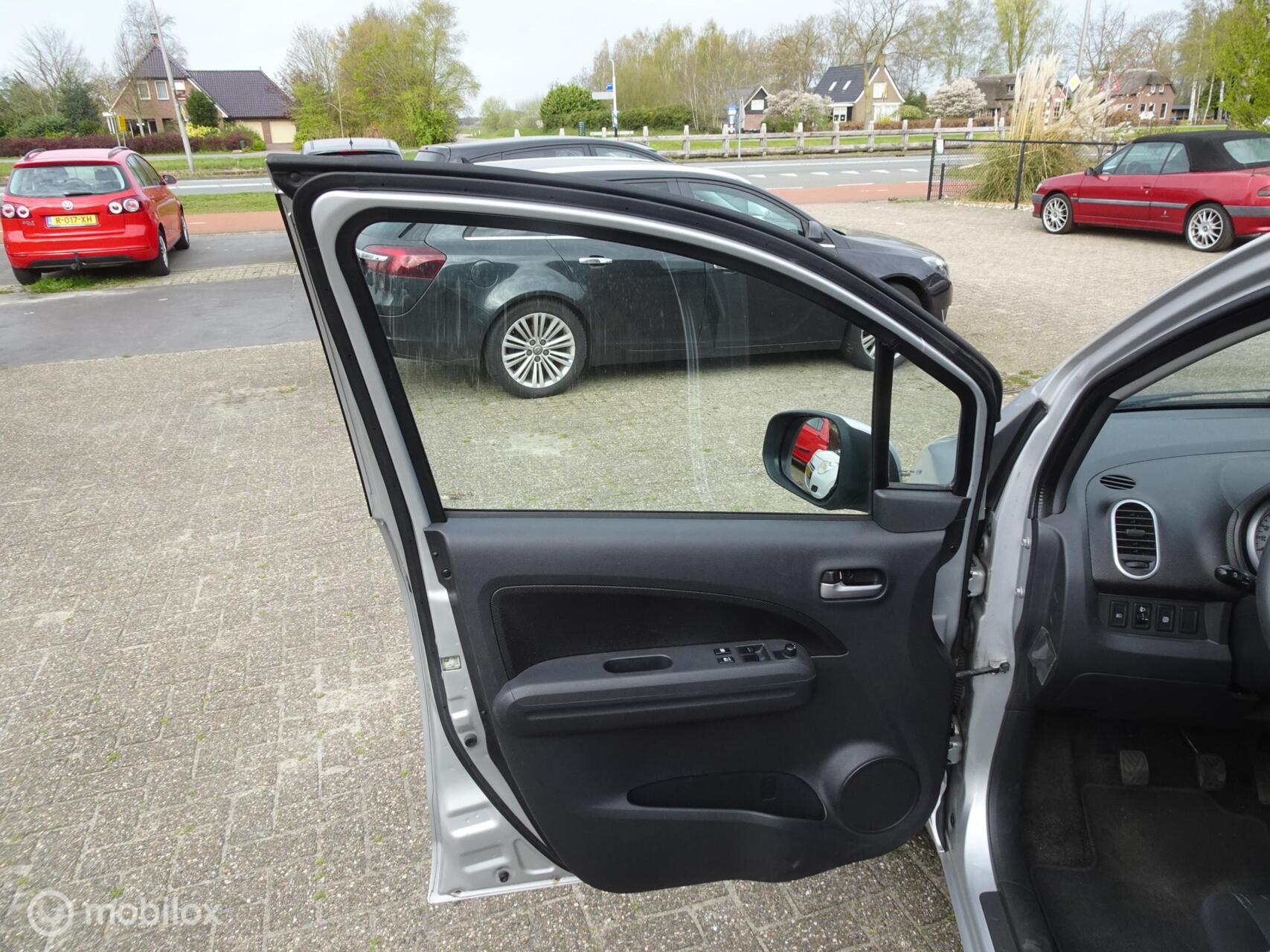 Foto van Opel Agila