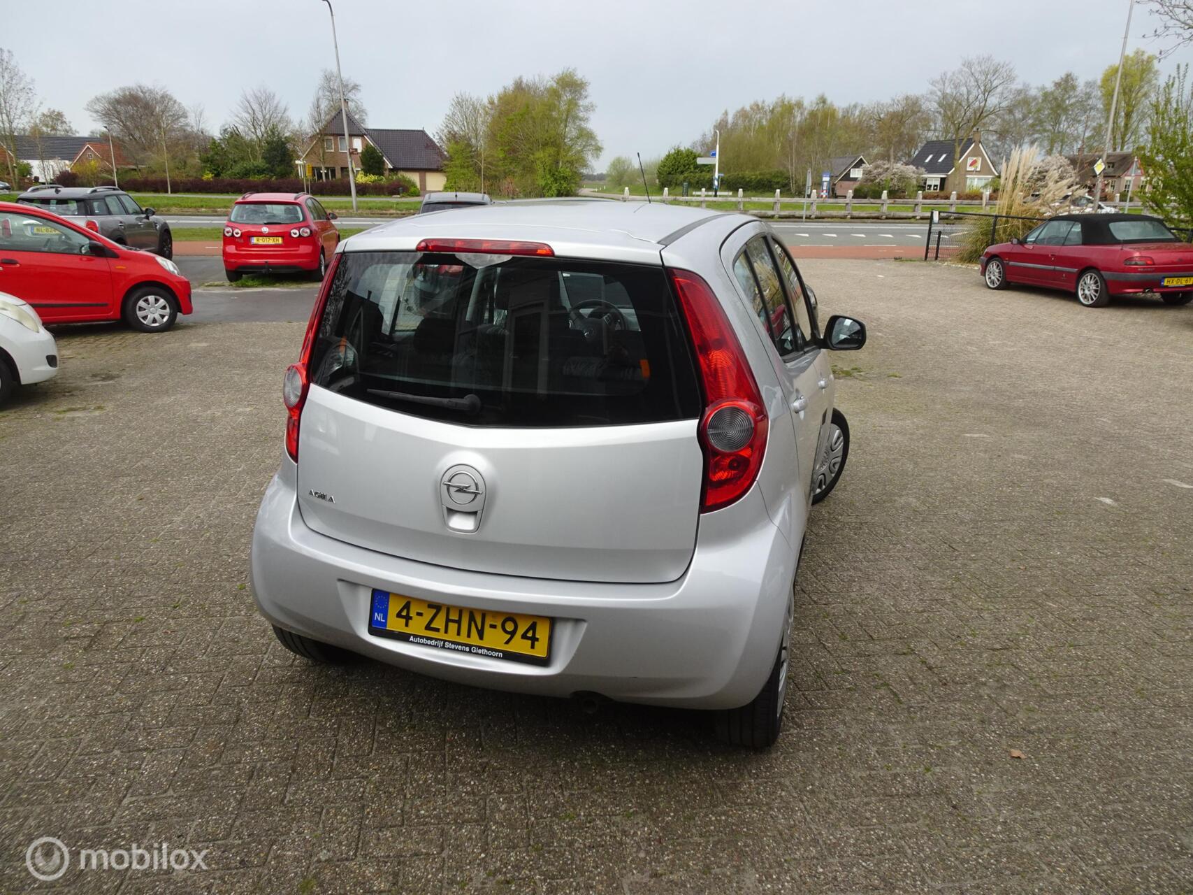 Foto van Opel Agila