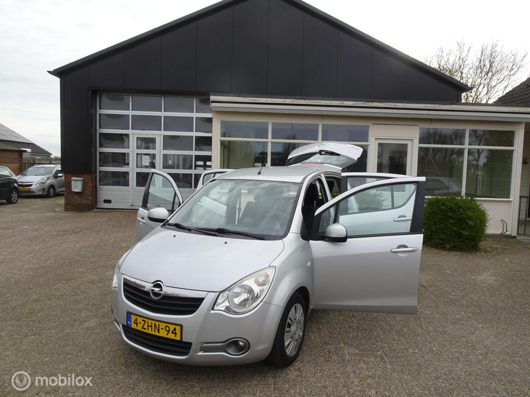 Foto van Opel Agila