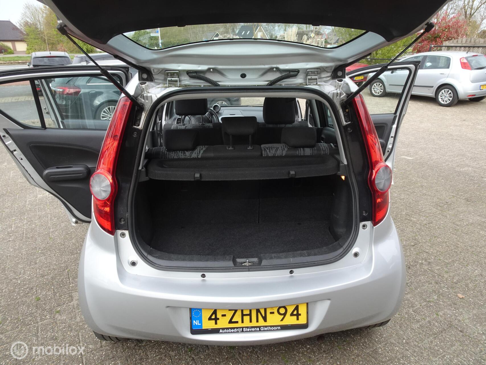 Foto van Opel Agila