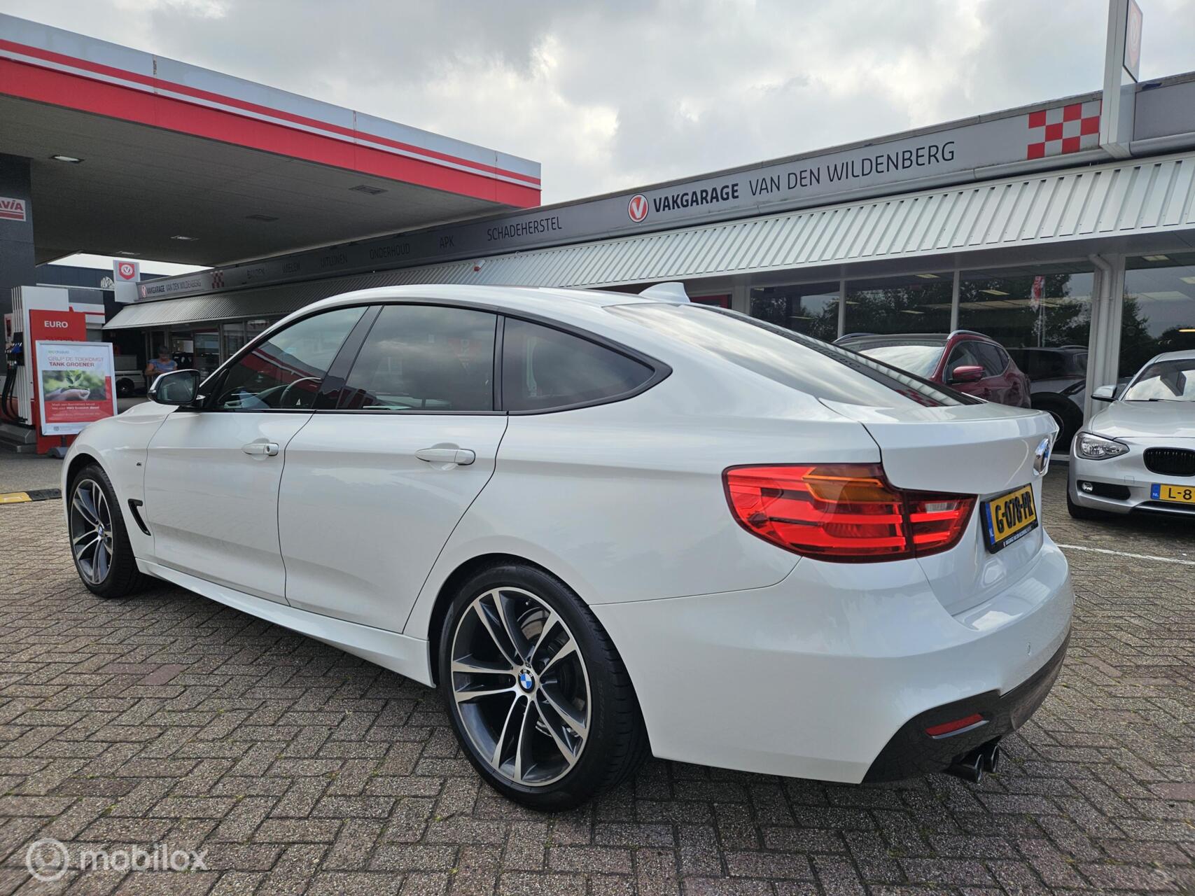 Foto van BMW 328i xDrive