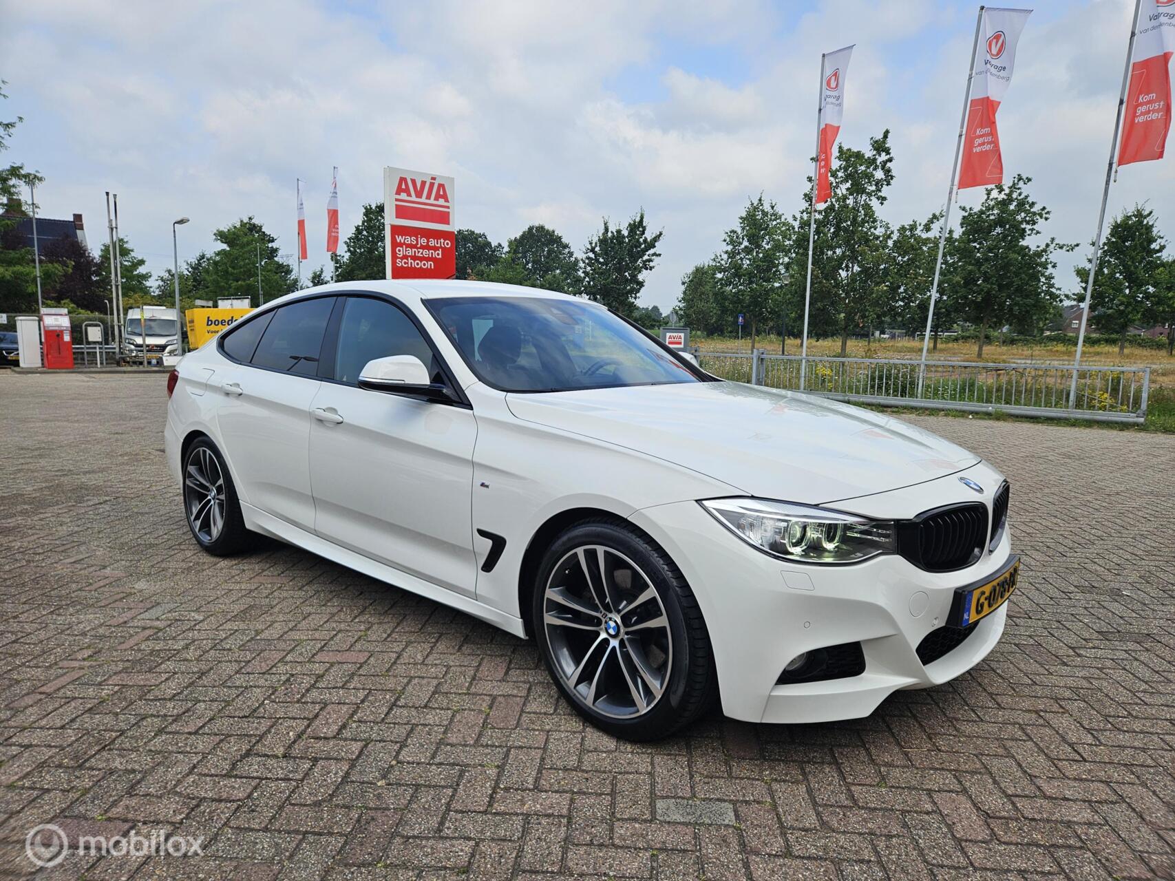 Foto van BMW 328i xDrive