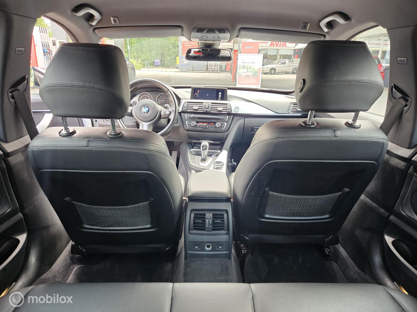 Foto van BMW 328i xDrive
