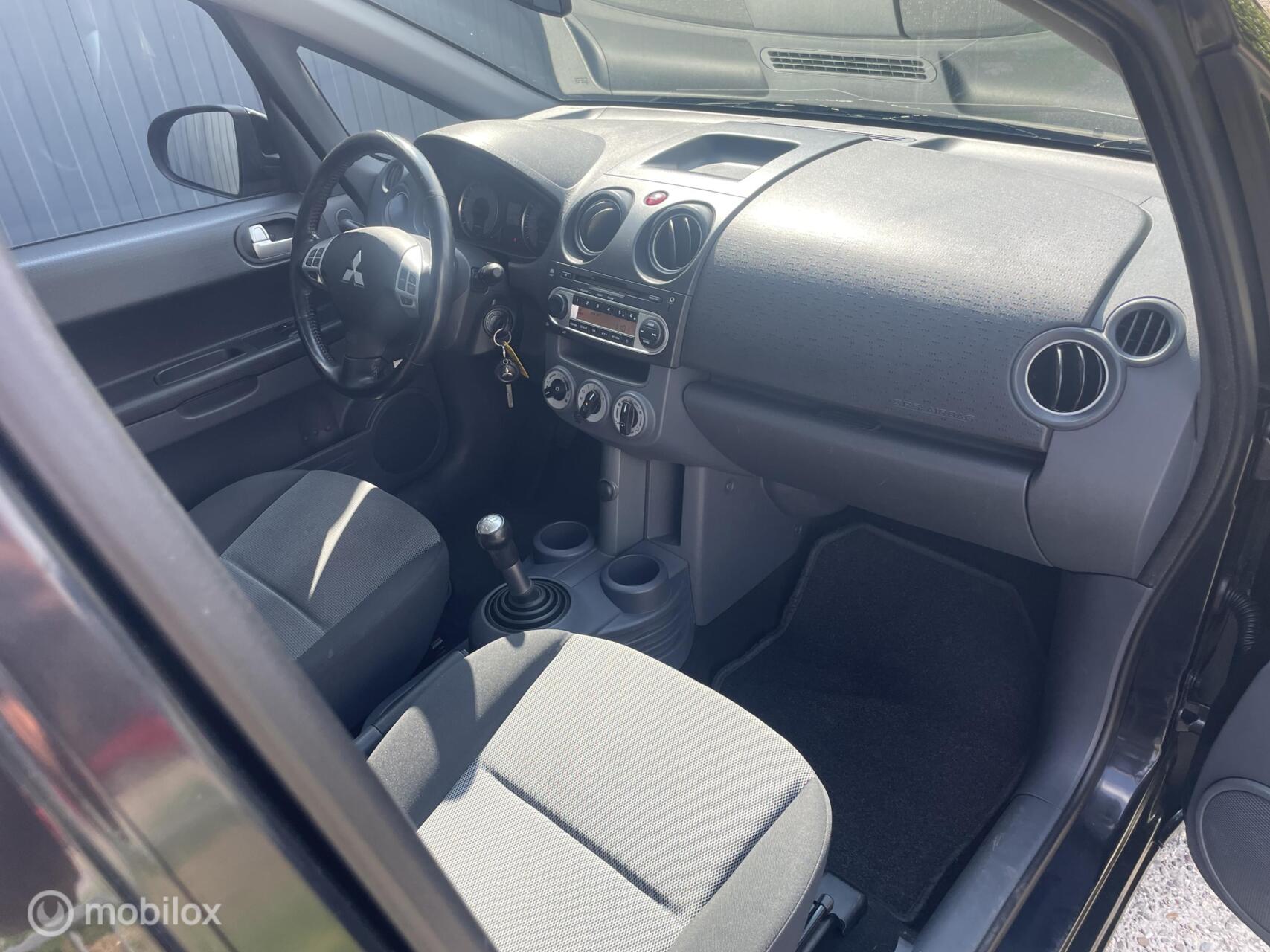 Foto van Mitsubishi Mitsubishi Colt