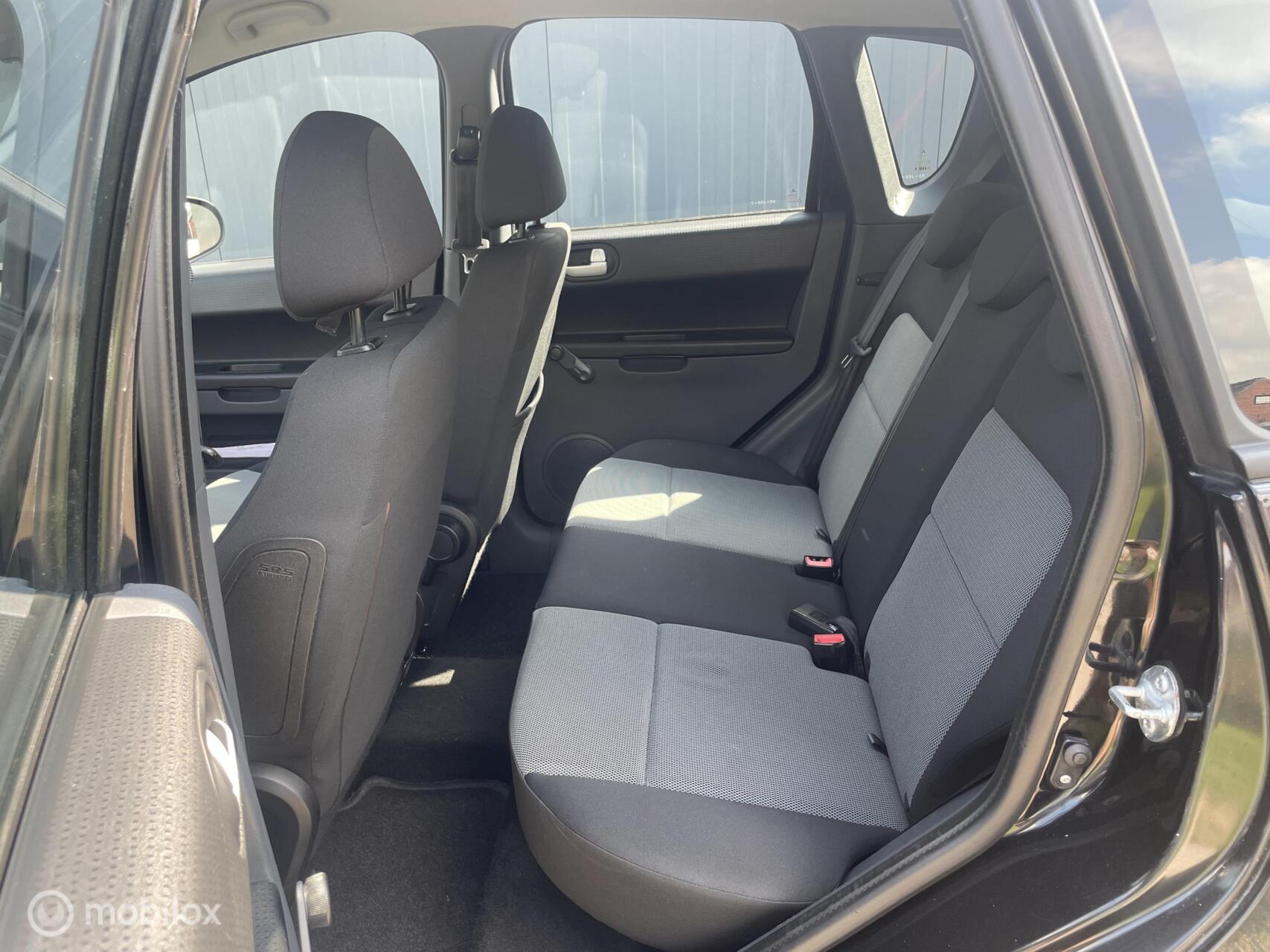 Foto van Mitsubishi Mitsubishi Colt