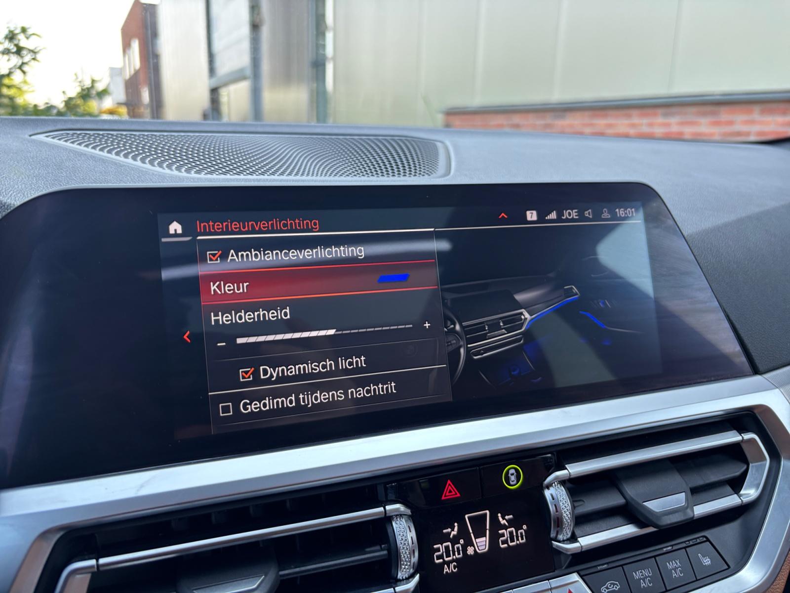Foto van BMW 320i