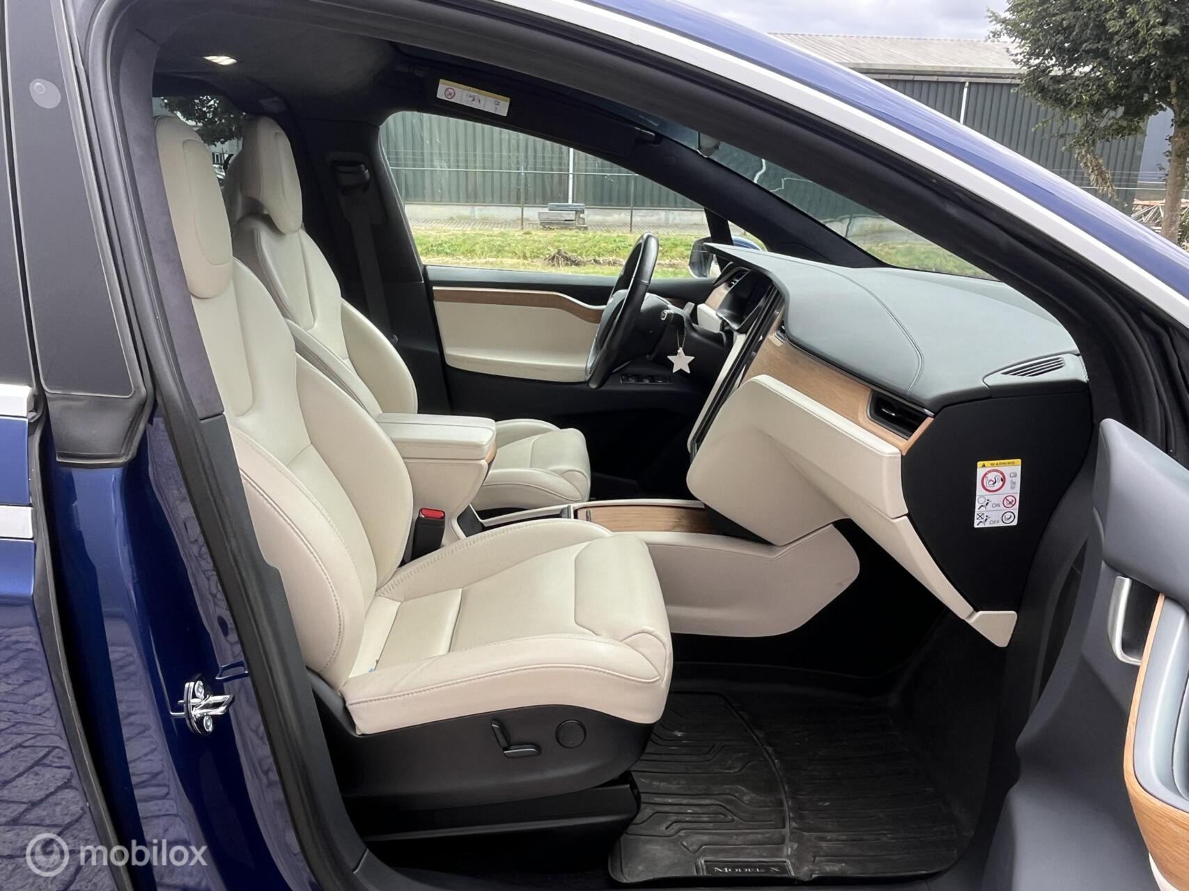 Foto van Tesla Model X