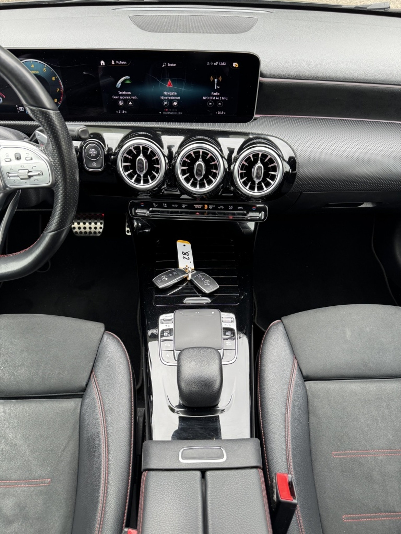 Foto van Mercedes-Benz A 180