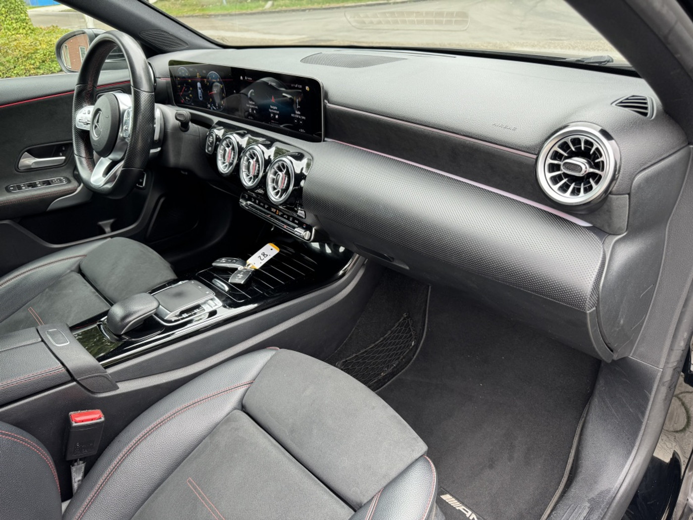 Foto van Mercedes-Benz A 180