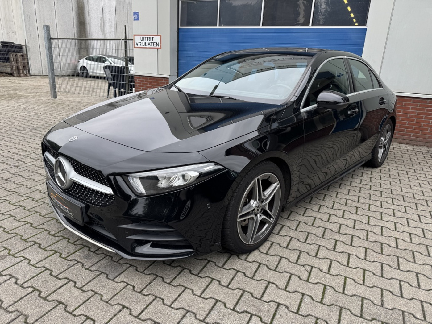 Mercedes-Benz A 180 180 AMG Pakket *LED*Stoelverw*Camera* 2019 - voorkant