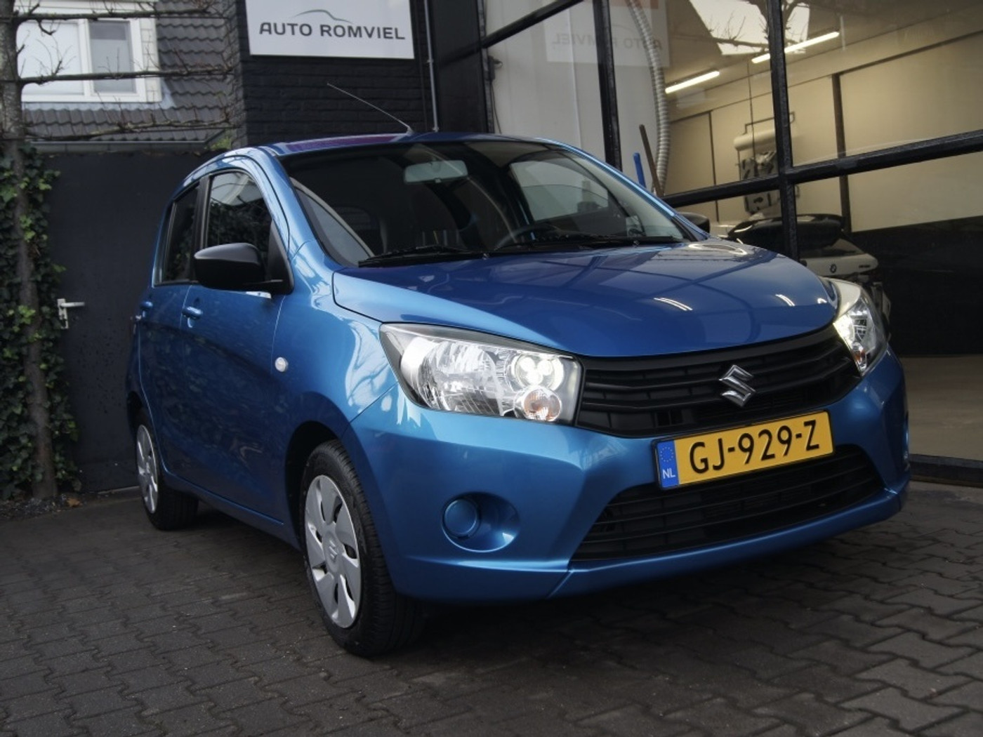 Suzuki Celerio 1.0 Comfort 2015 - voorkant