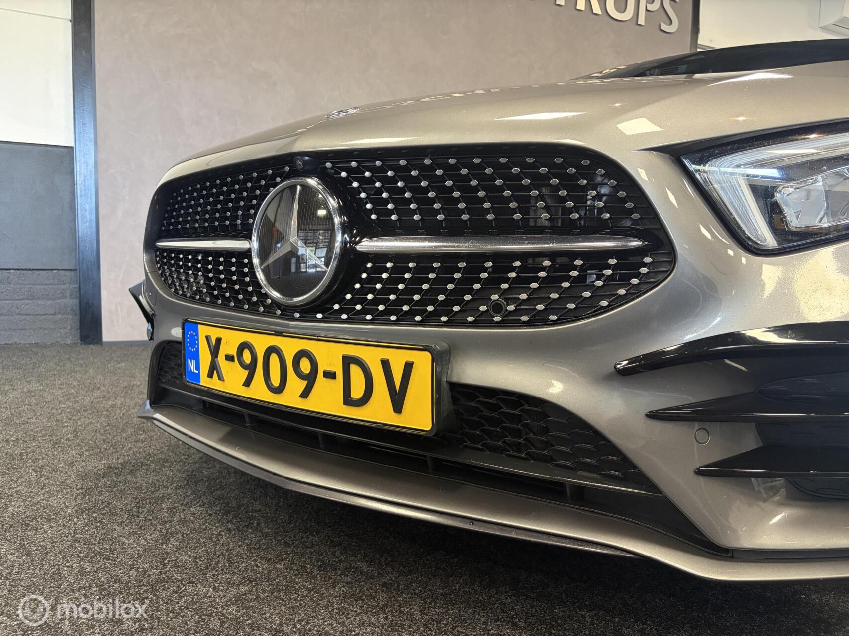 Foto van Mercedes-Benz A 250