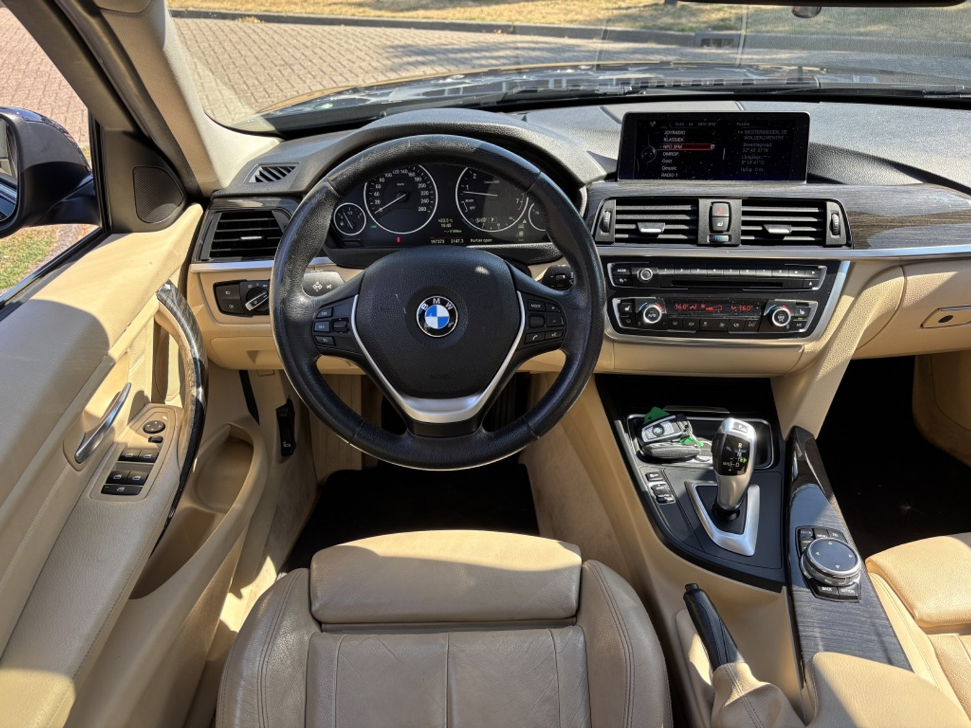 Foto van BMW 320i