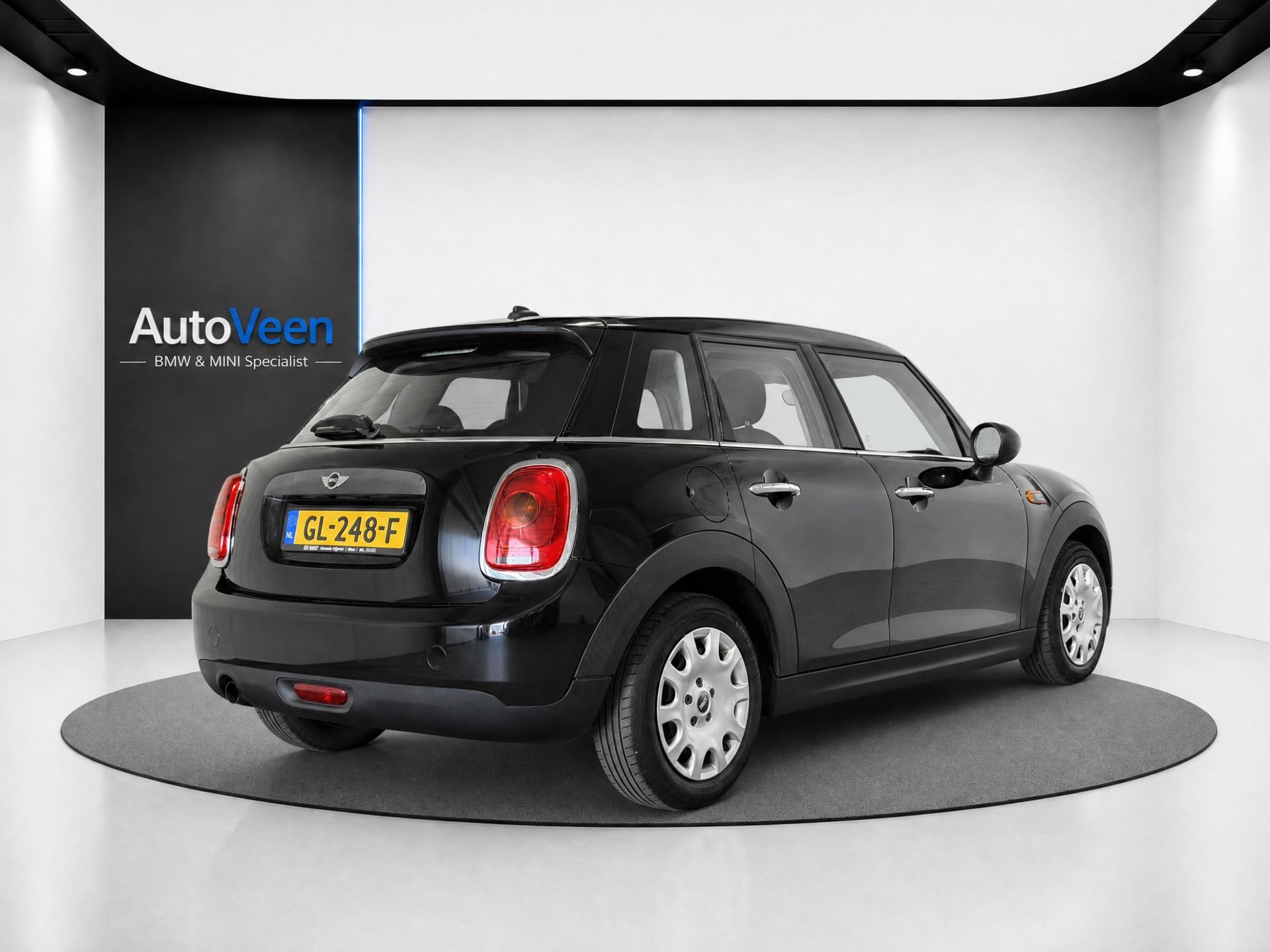 Foto van Mini One