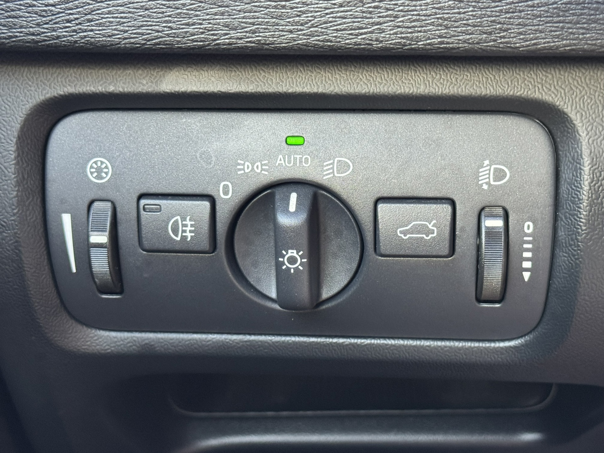Foto van Volvo V40 Cross Country