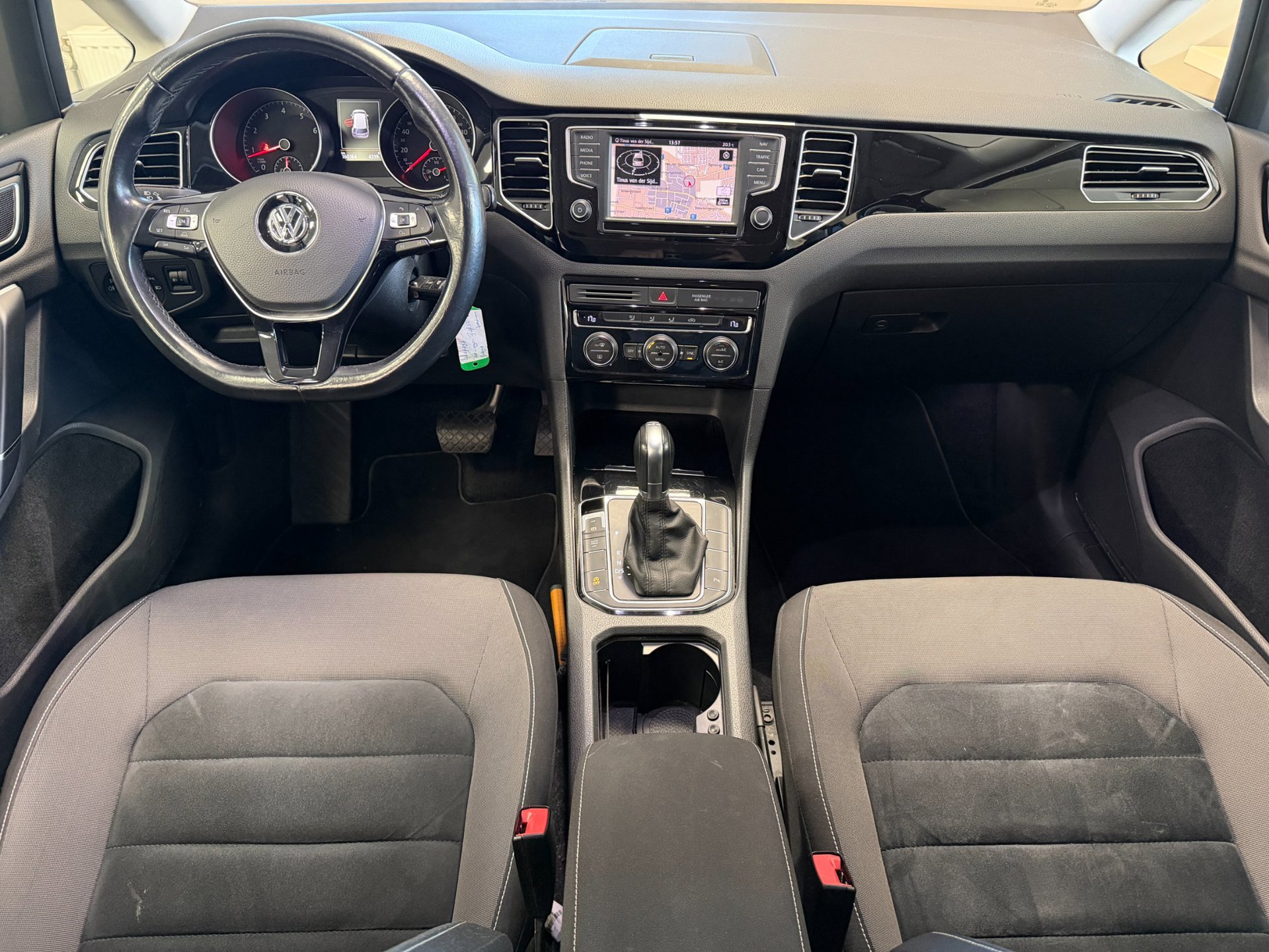 Foto van Volkswagen Golf Sportsvan