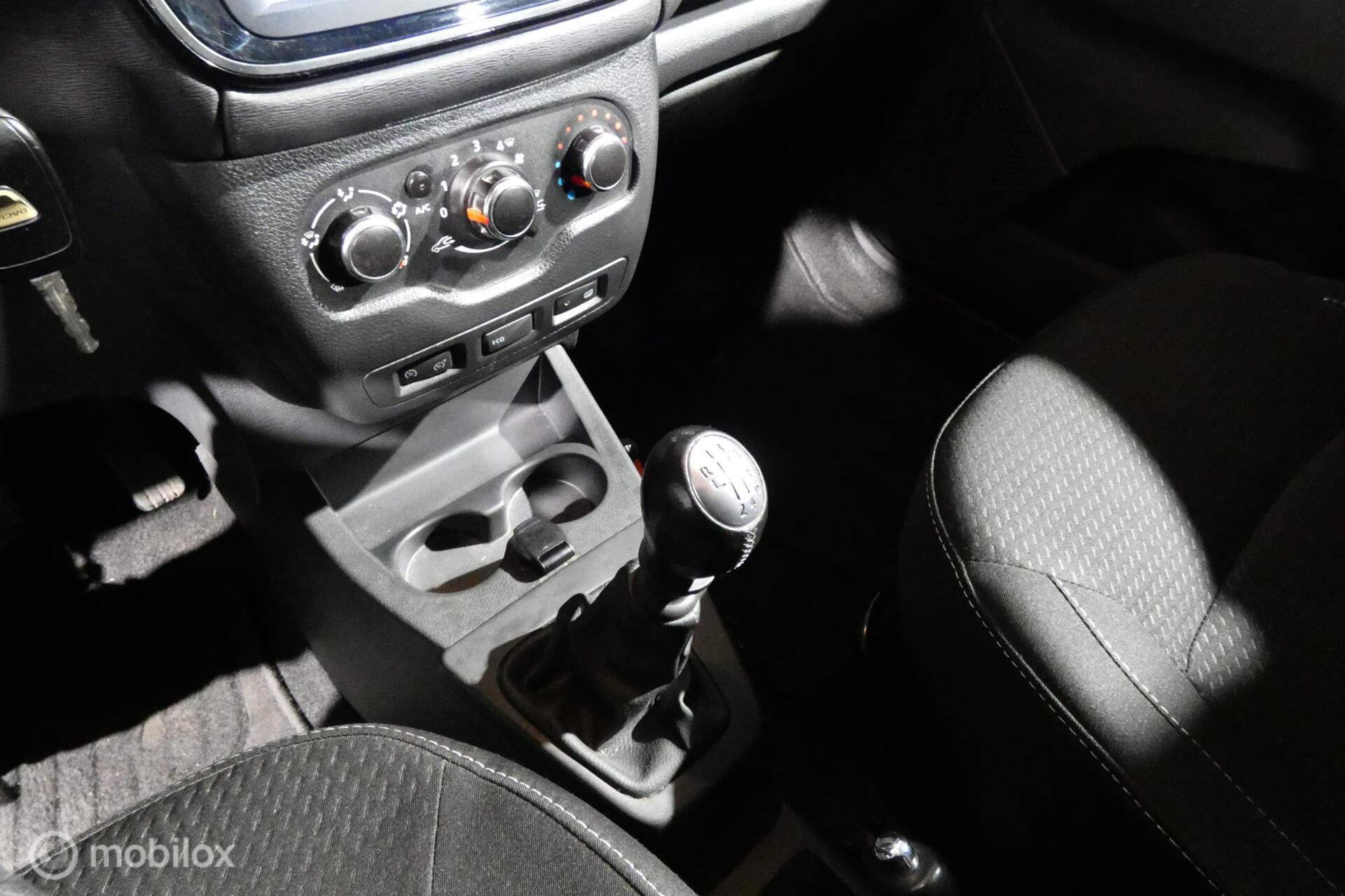 Foto van Dacia Lodgy