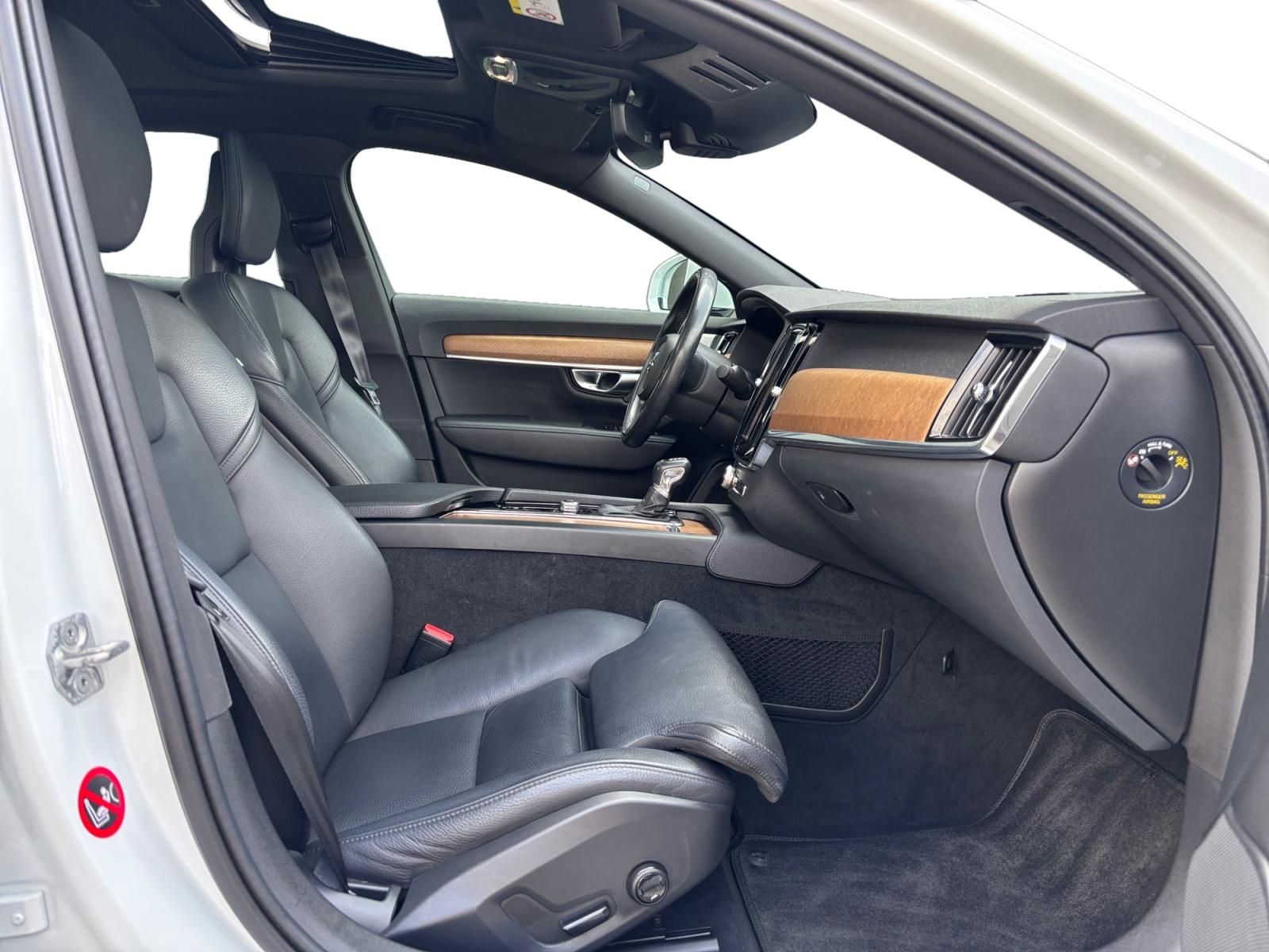 Foto van Volvo S90