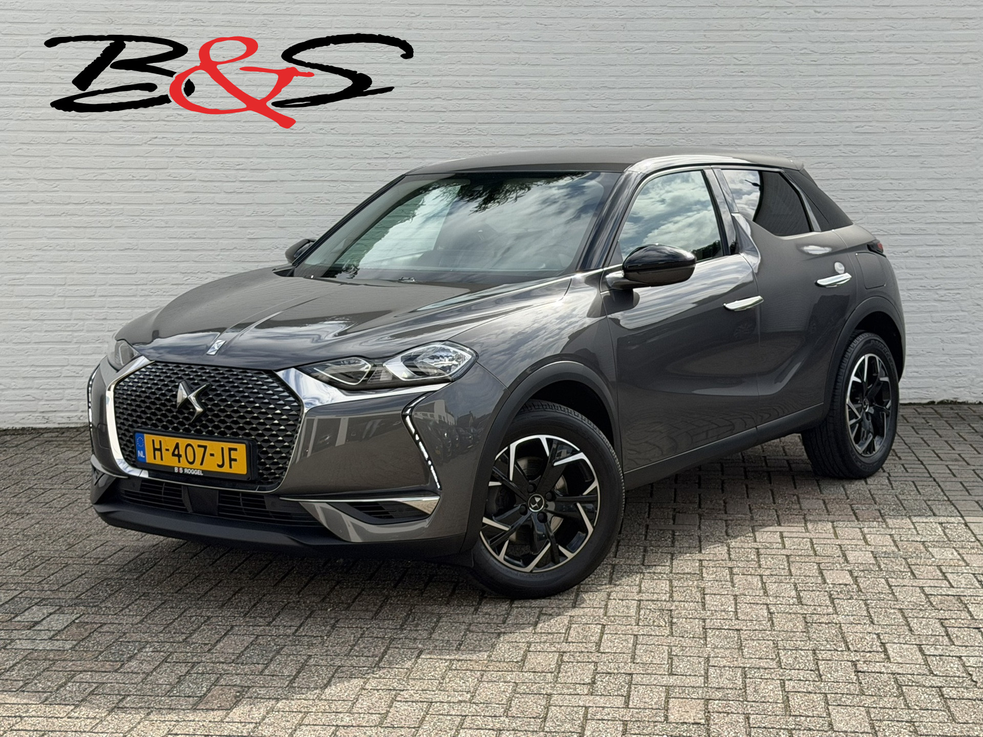 DS Ds3 Crossback 1.2 PureTech So Chic Camera Navigatie Carplay DAB Cruise Leder Lane assist 2020 - voorkant