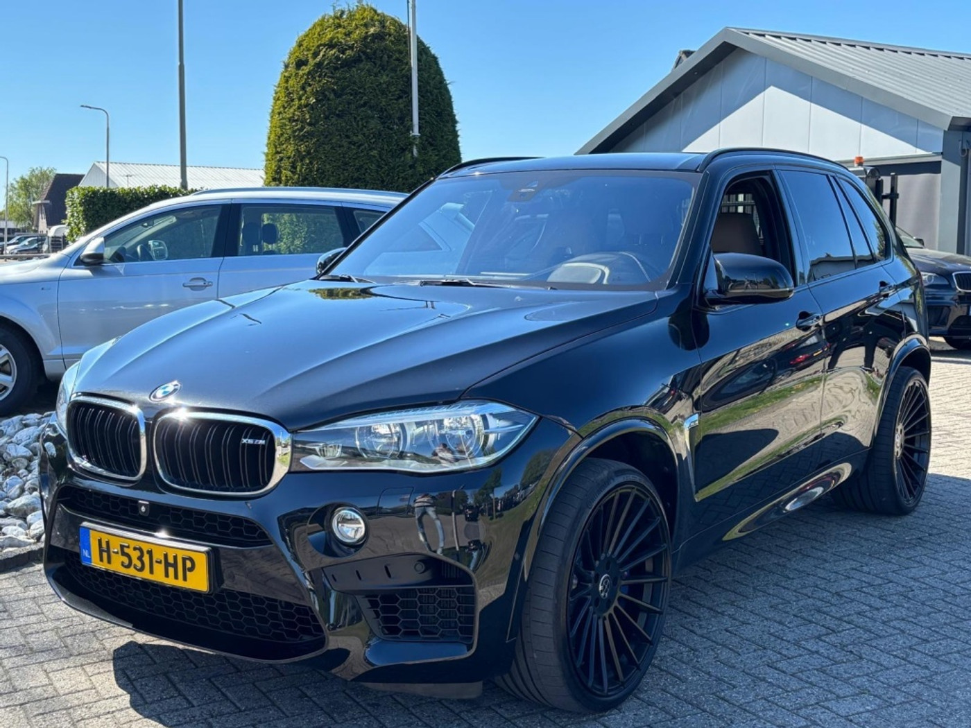 BMW X5 M 4.4 V8 575PK 2015 Head up Trekhaak 22'' Haxer Concave 2015 - voorkant