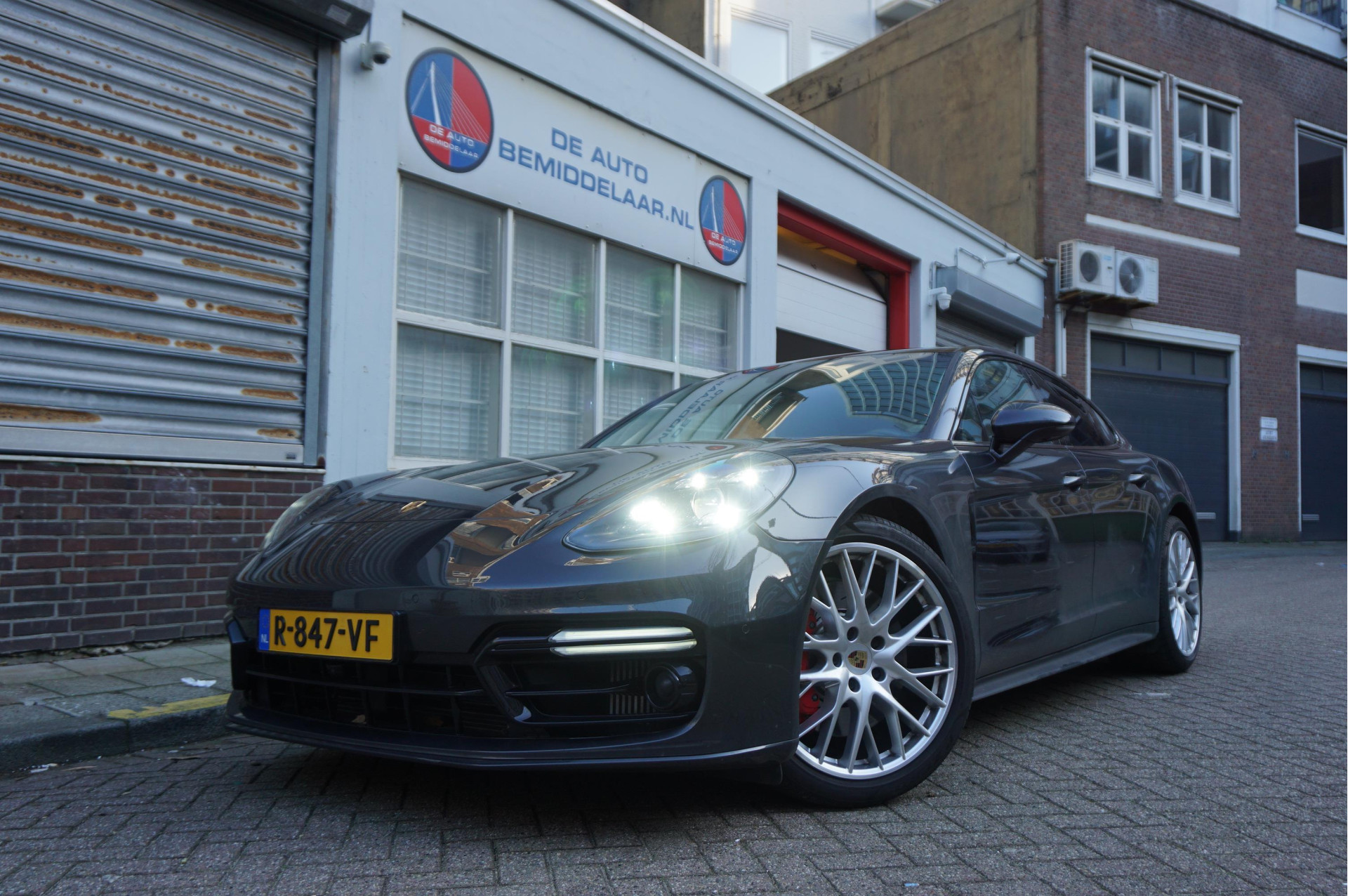 Porsche Panamera 4.0 GTS 2020 - voorkant