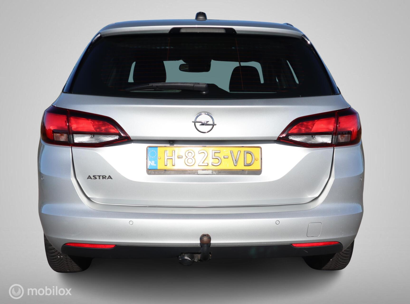 Foto van Opel Astra Sports Tourer