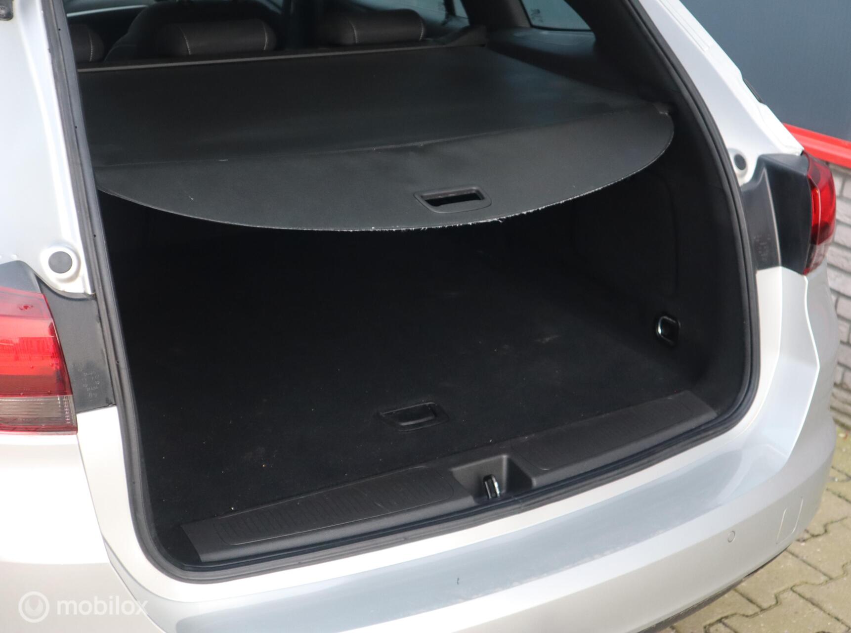 Foto van Opel Astra Sports Tourer