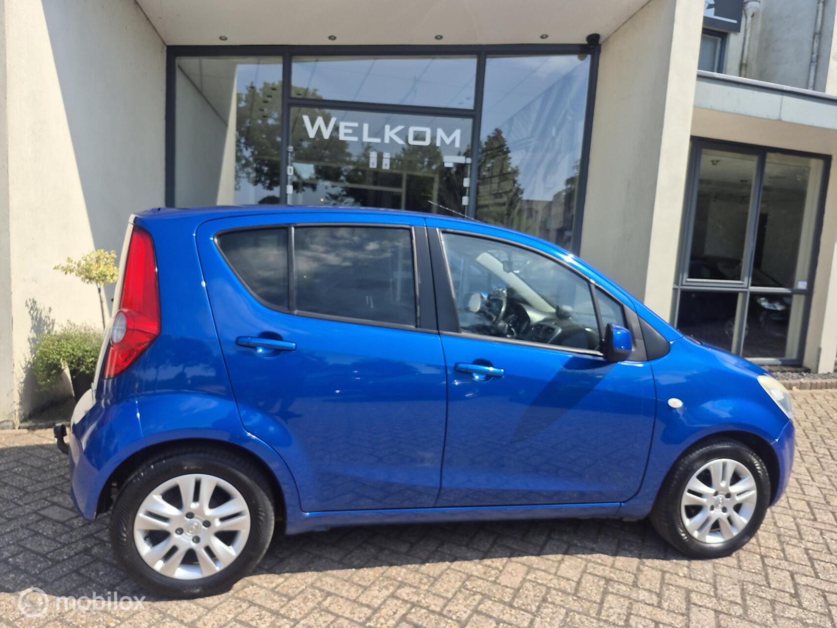 Foto van Opel Agila