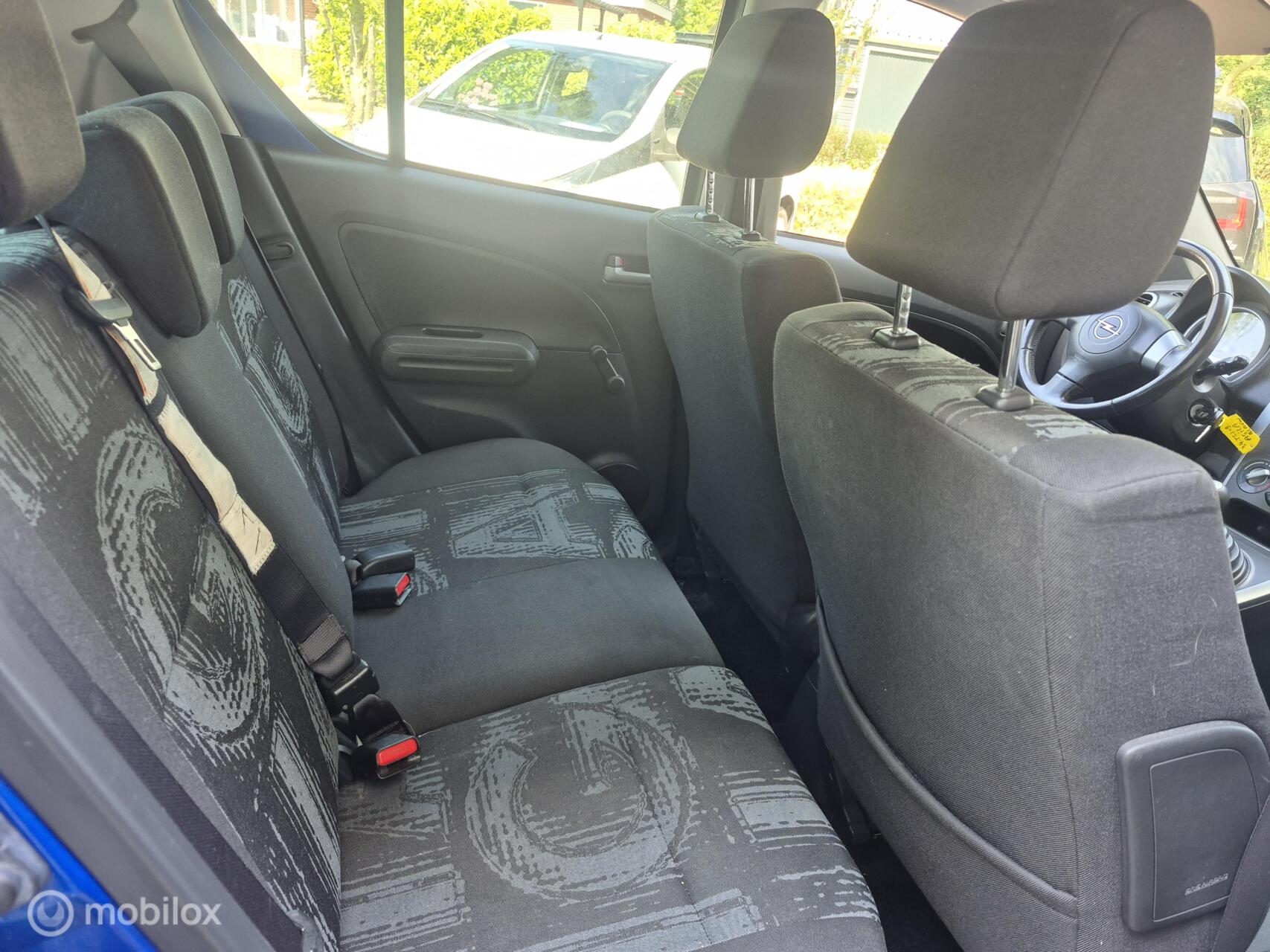 Foto van Opel Agila