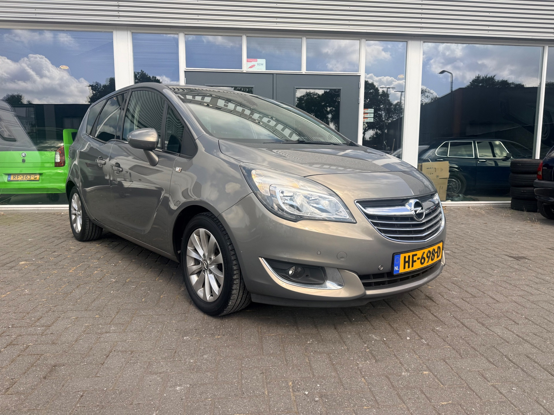 Opel Meriva 1.4 Turbo Cosmo 2014 - voorkant
