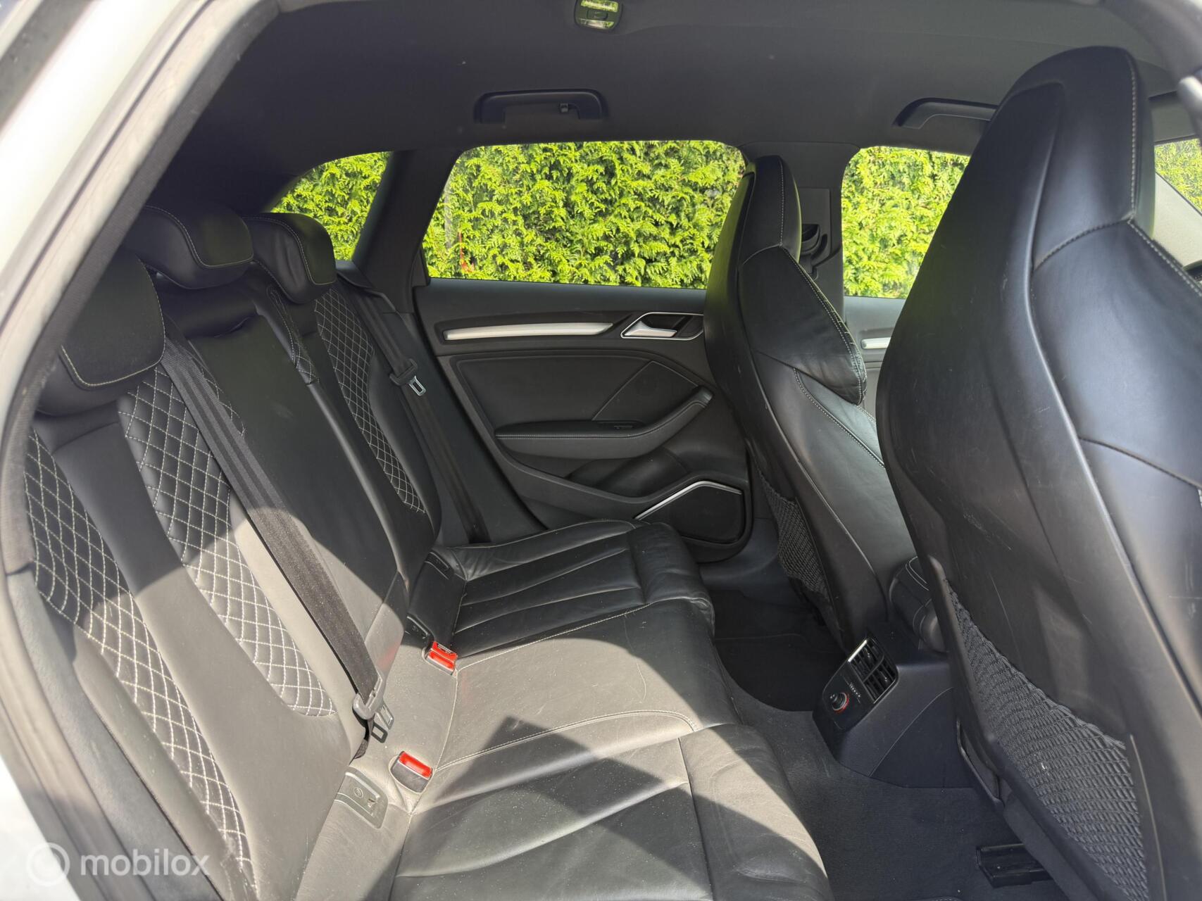 Foto van Audi A3 Sportback E-tron