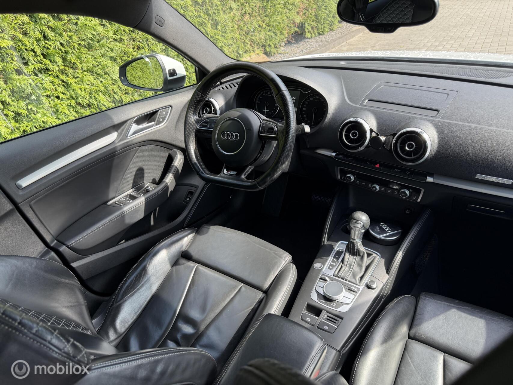 Foto van Audi A3 Sportback E-tron