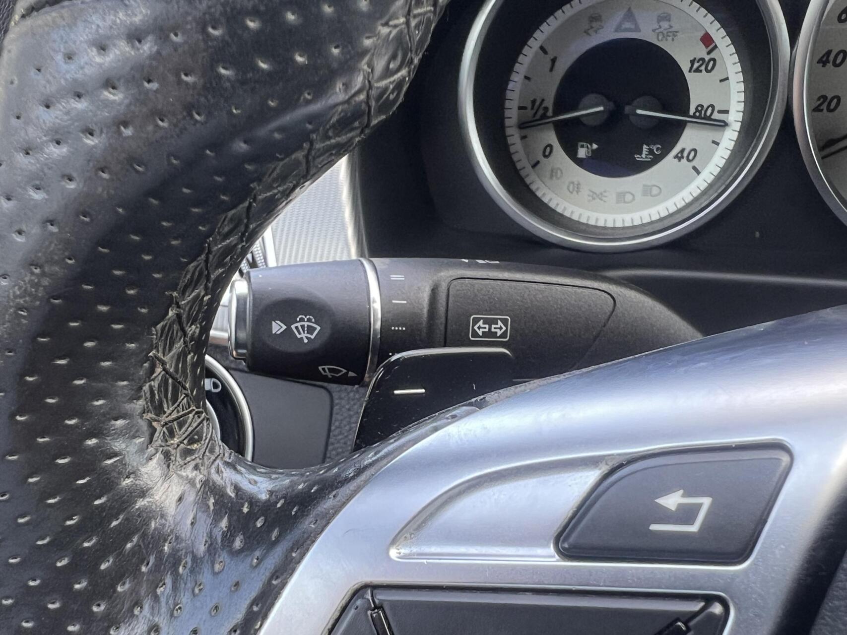 Foto van Mercedes-Benz E 220 Bluetec