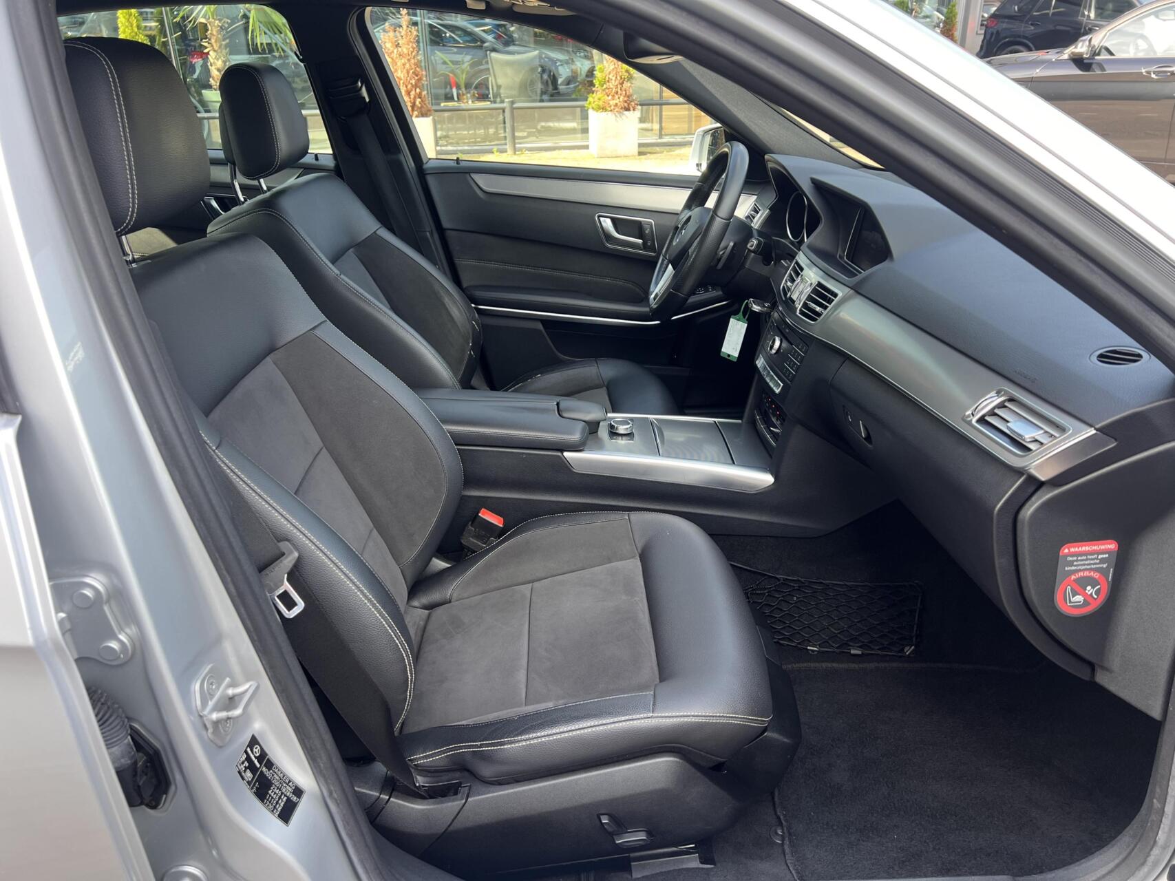 Foto van Mercedes-Benz E 220 Bluetec