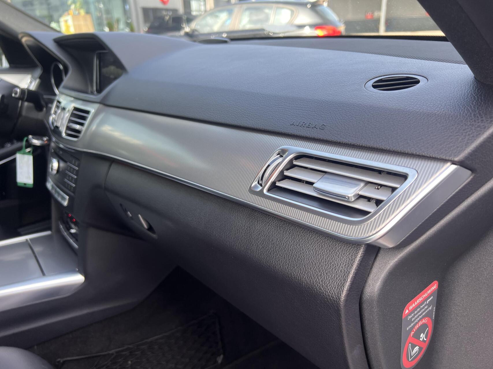 Foto van Mercedes-Benz E 220 Bluetec