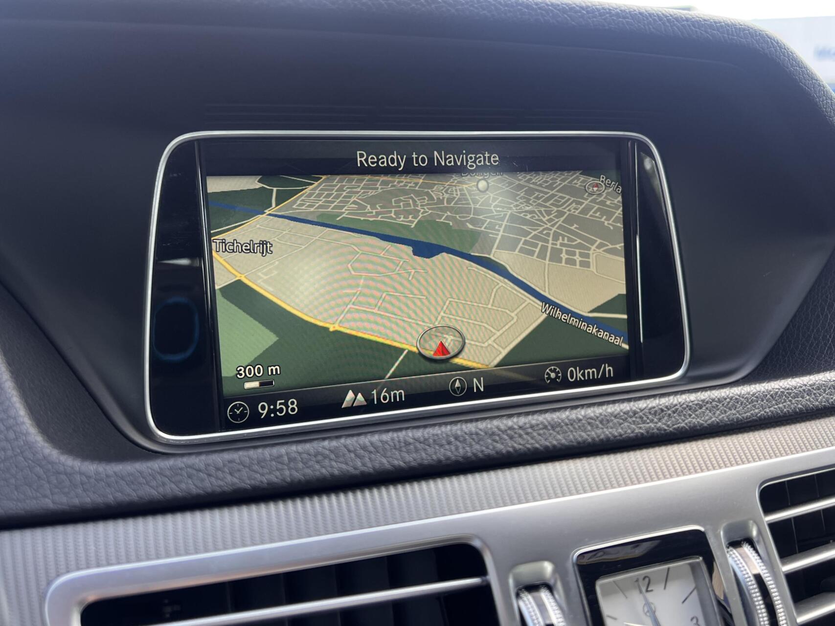 Foto van Mercedes-Benz E 220 Bluetec