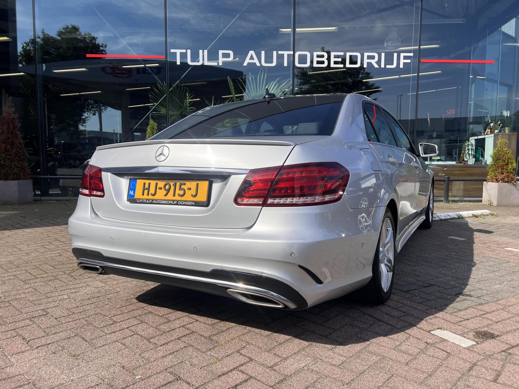 Foto van Mercedes-Benz E 220 Bluetec