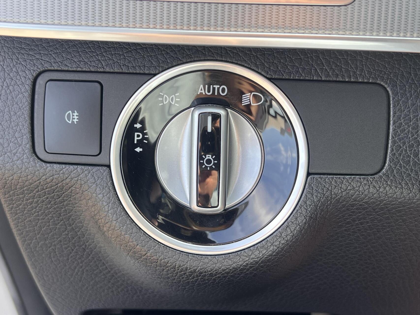 Foto van Mercedes-Benz E 220 Bluetec