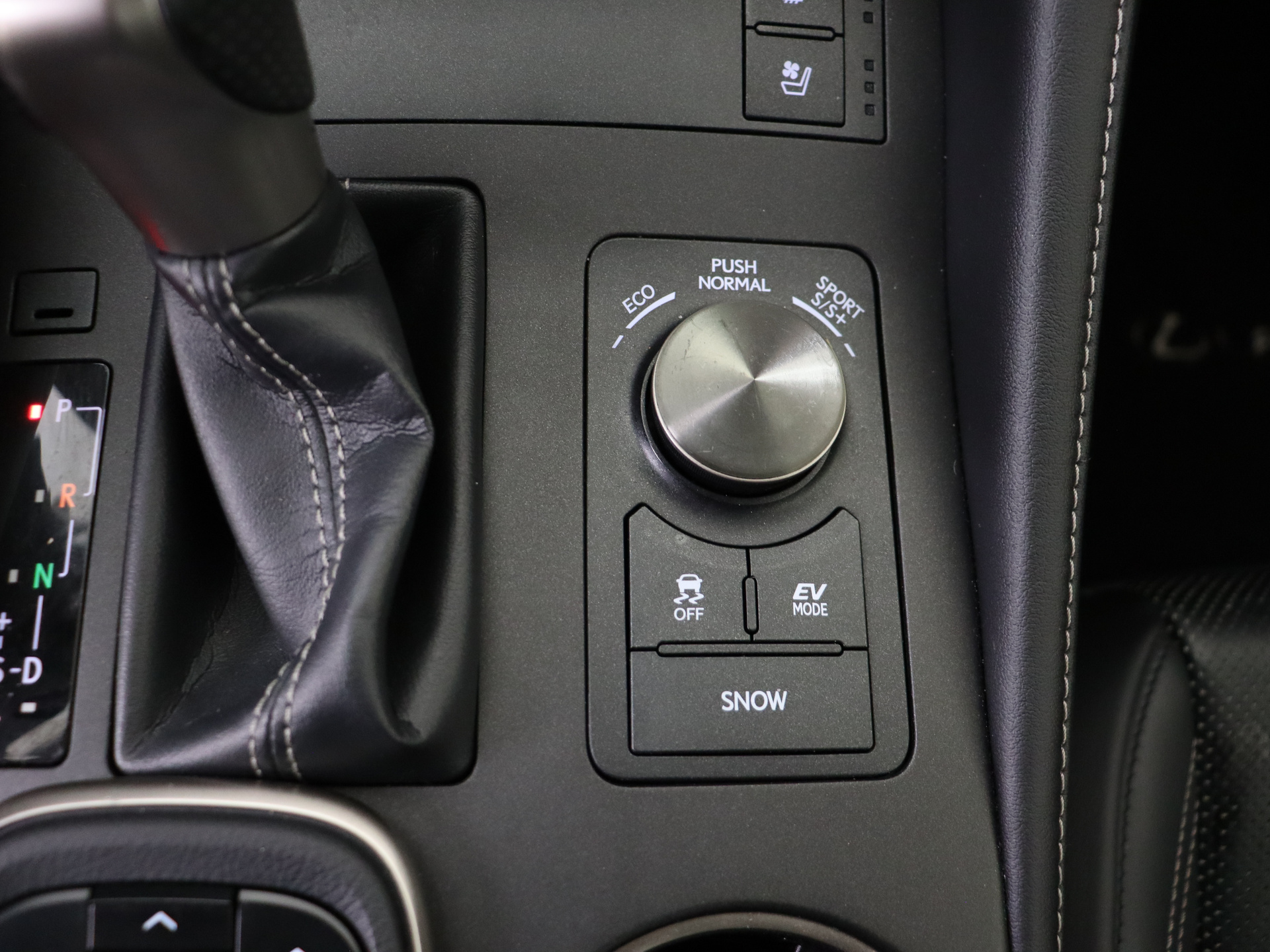 Foto van Lexus Lexus Rc300h