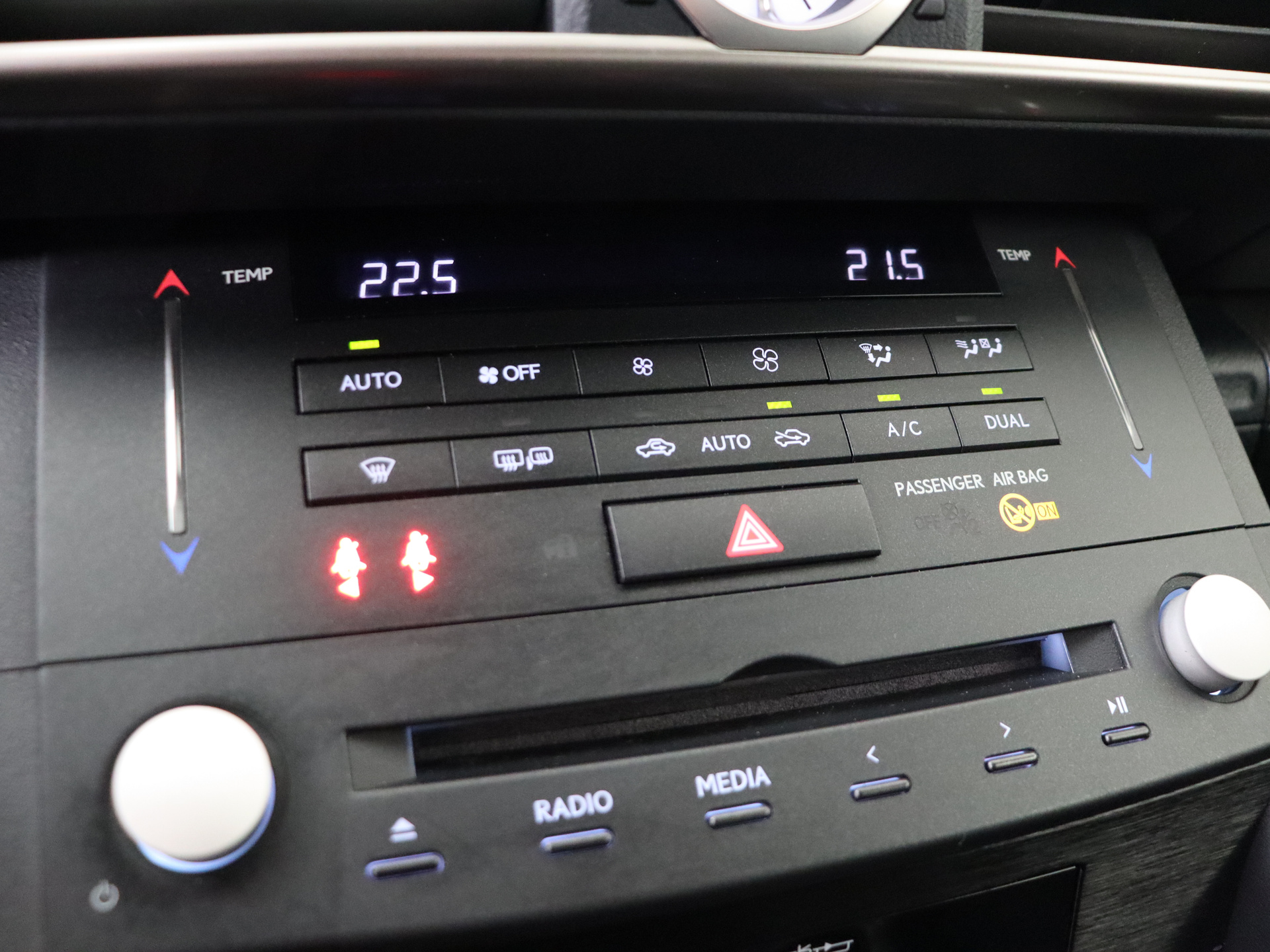 Foto van Lexus Lexus Rc300h