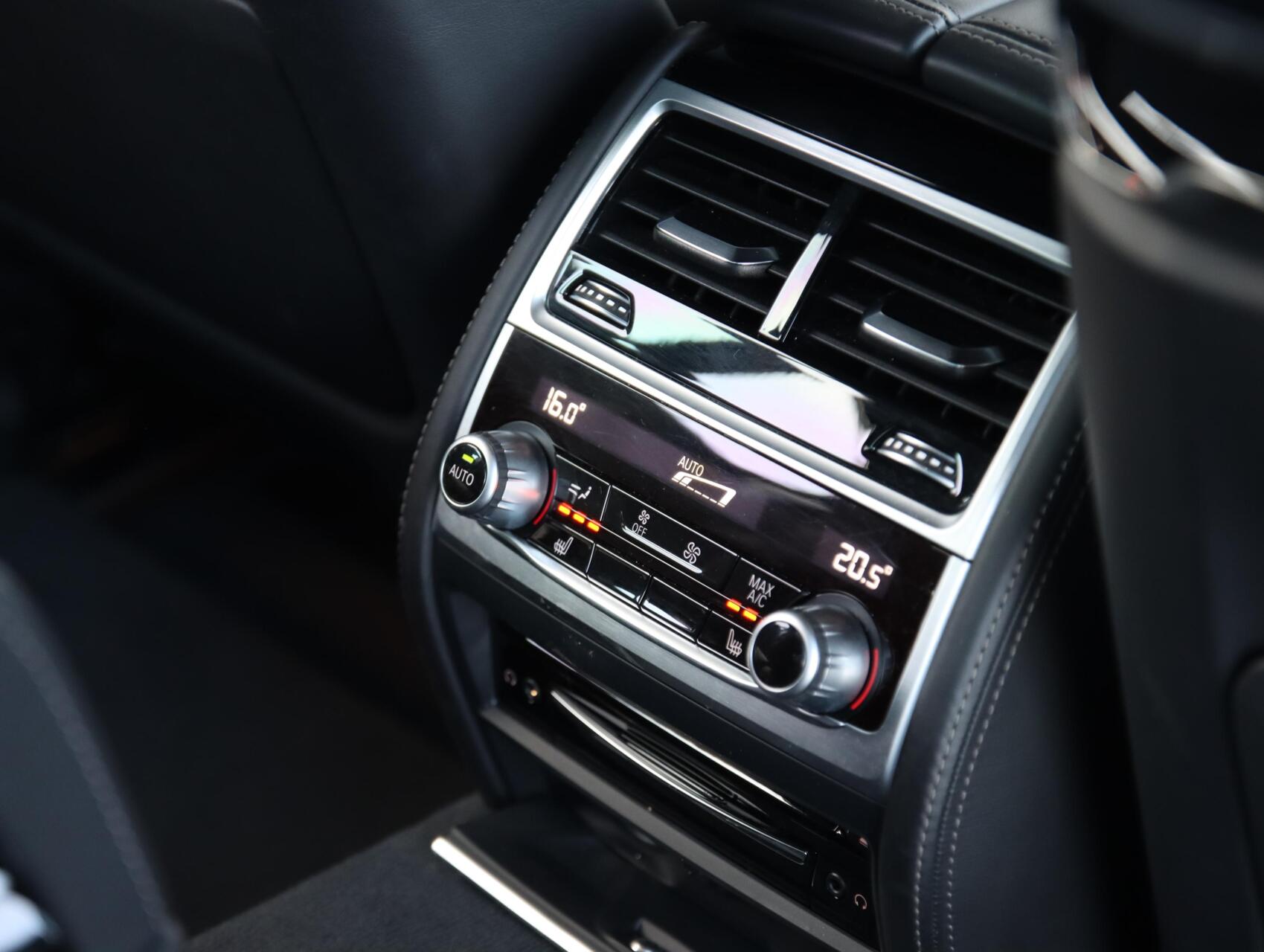 Foto van BMW 750i xDrive