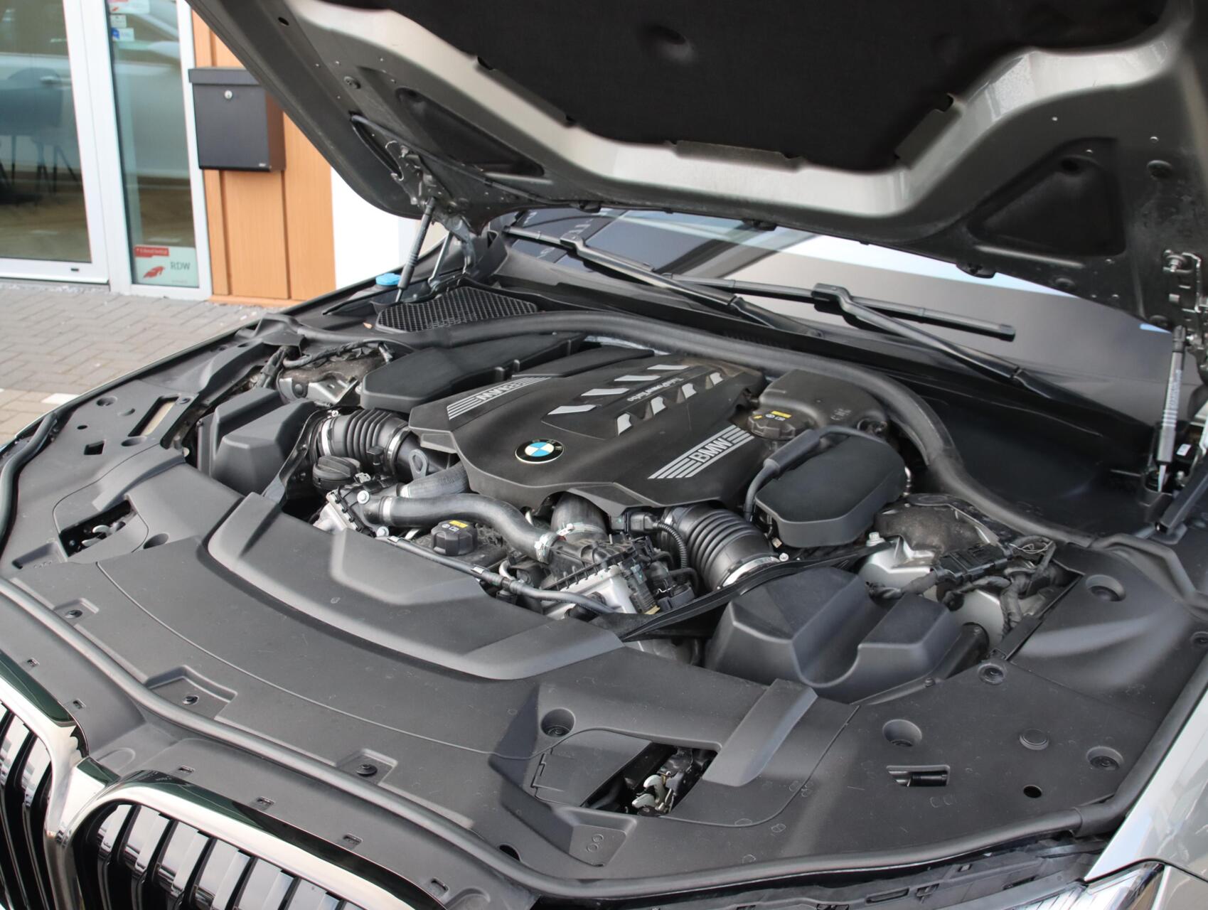 Foto van BMW 750i xDrive