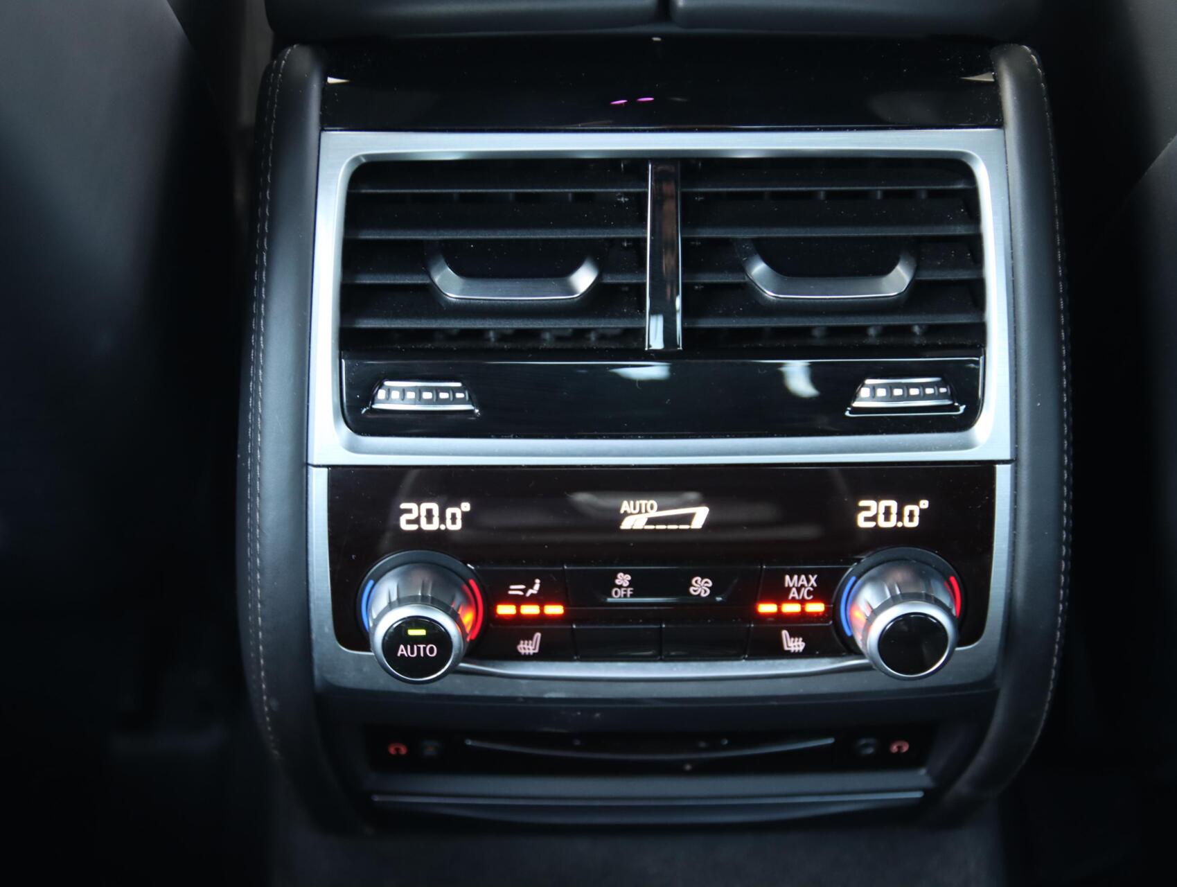 Foto van BMW 750i xDrive