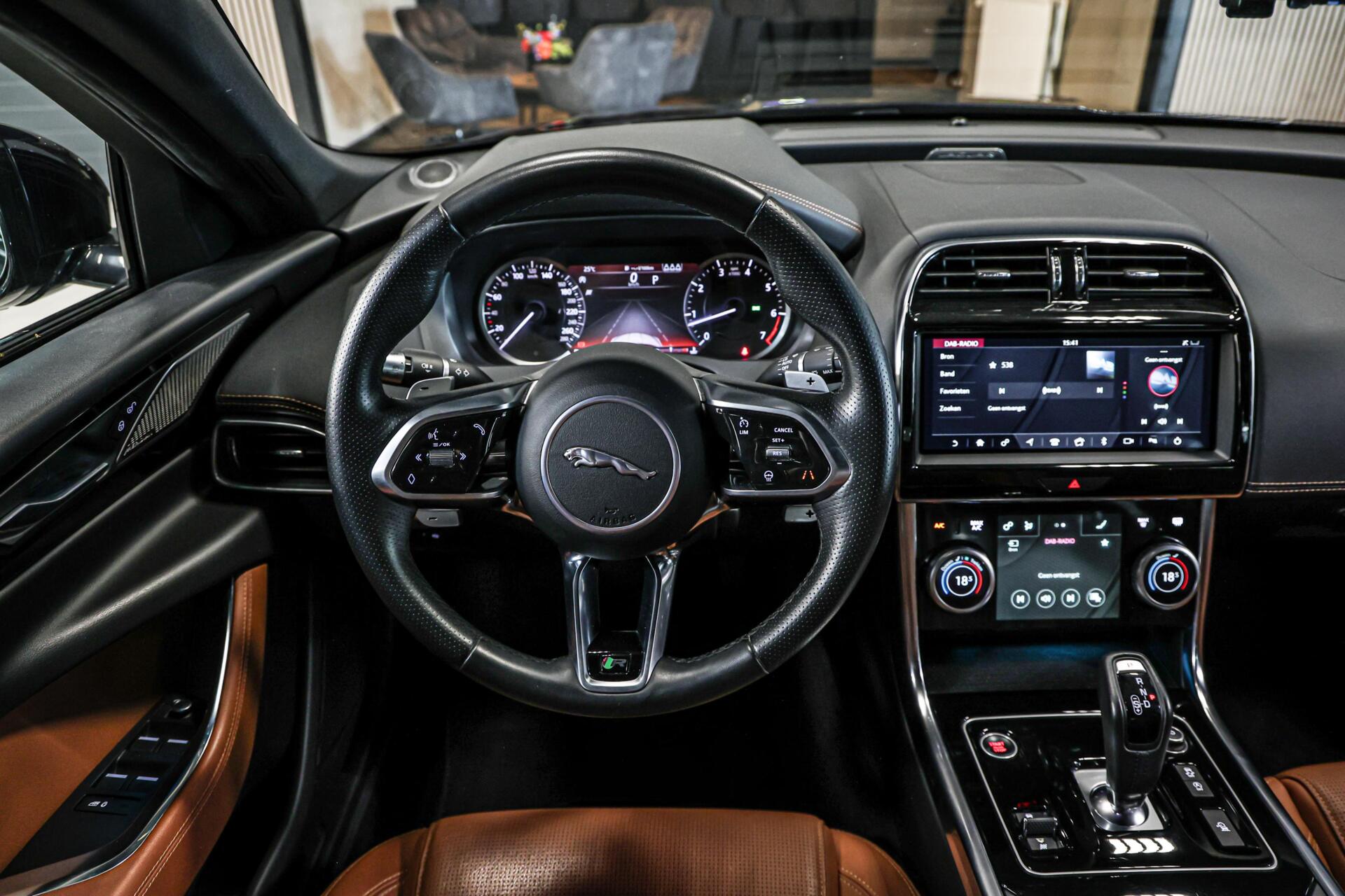 Foto van Jaguar Jaguar Xe
