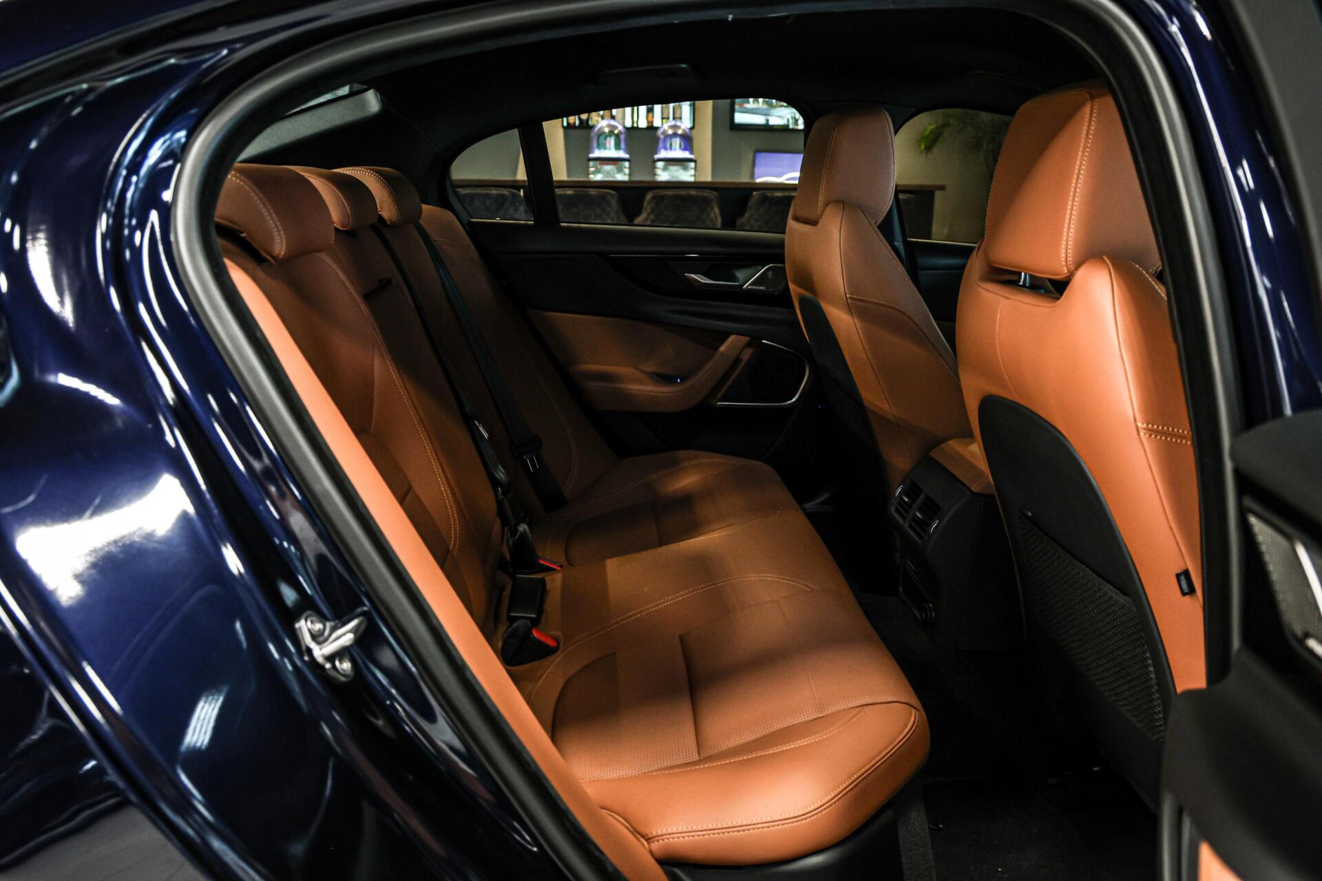 Foto van Jaguar Jaguar Xe